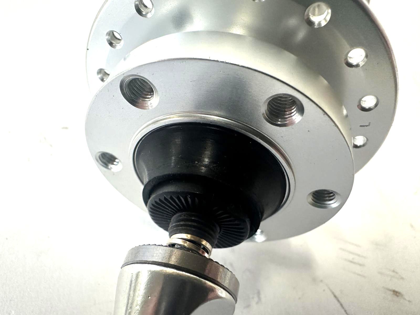 Formula DC-20 Alloy Front 6 Bolt Disc 100mm 36 Hole QR Quick Release Bearing