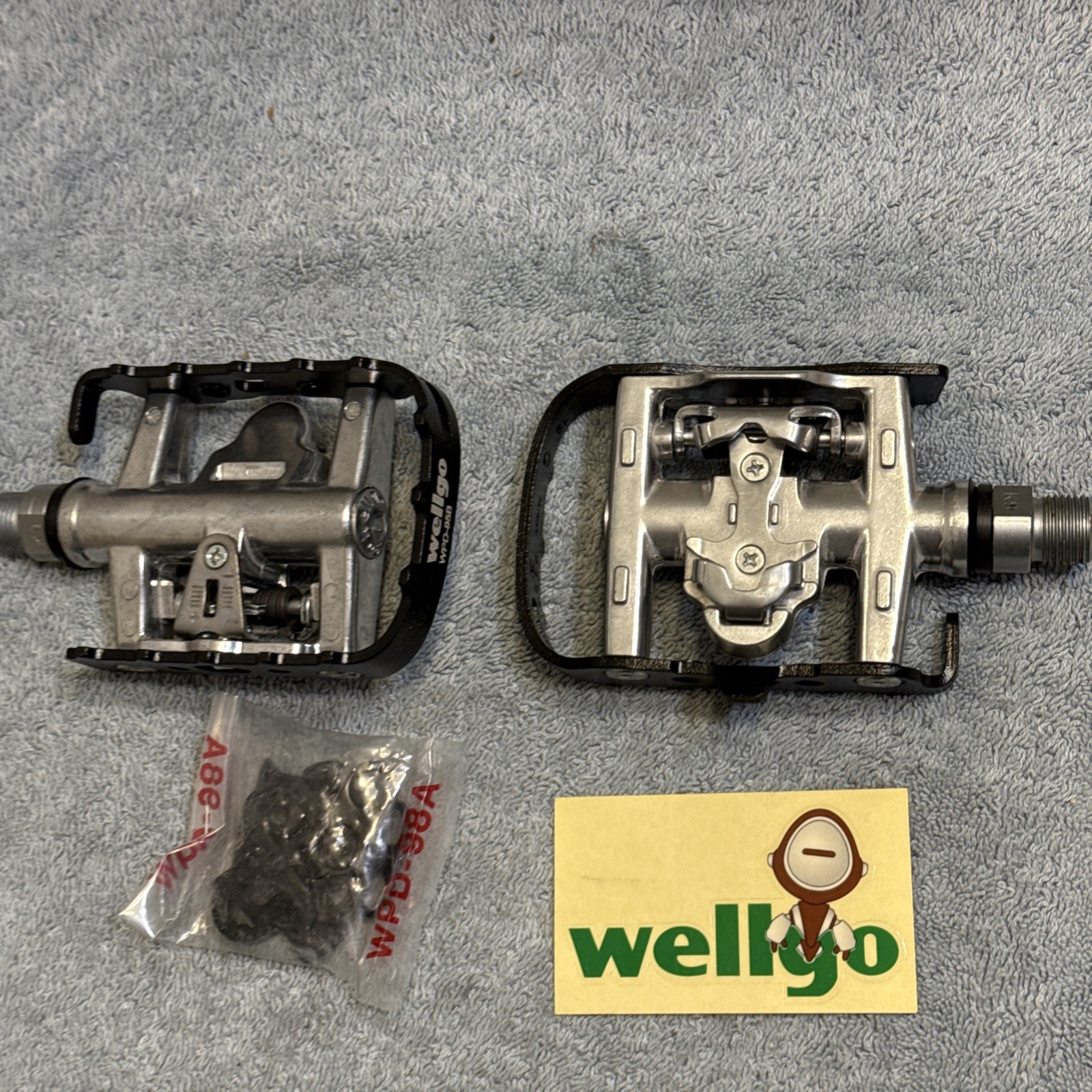 Wellgo WPD-95B Pedals Single Side Clipless with Platform Black/silver [caw]