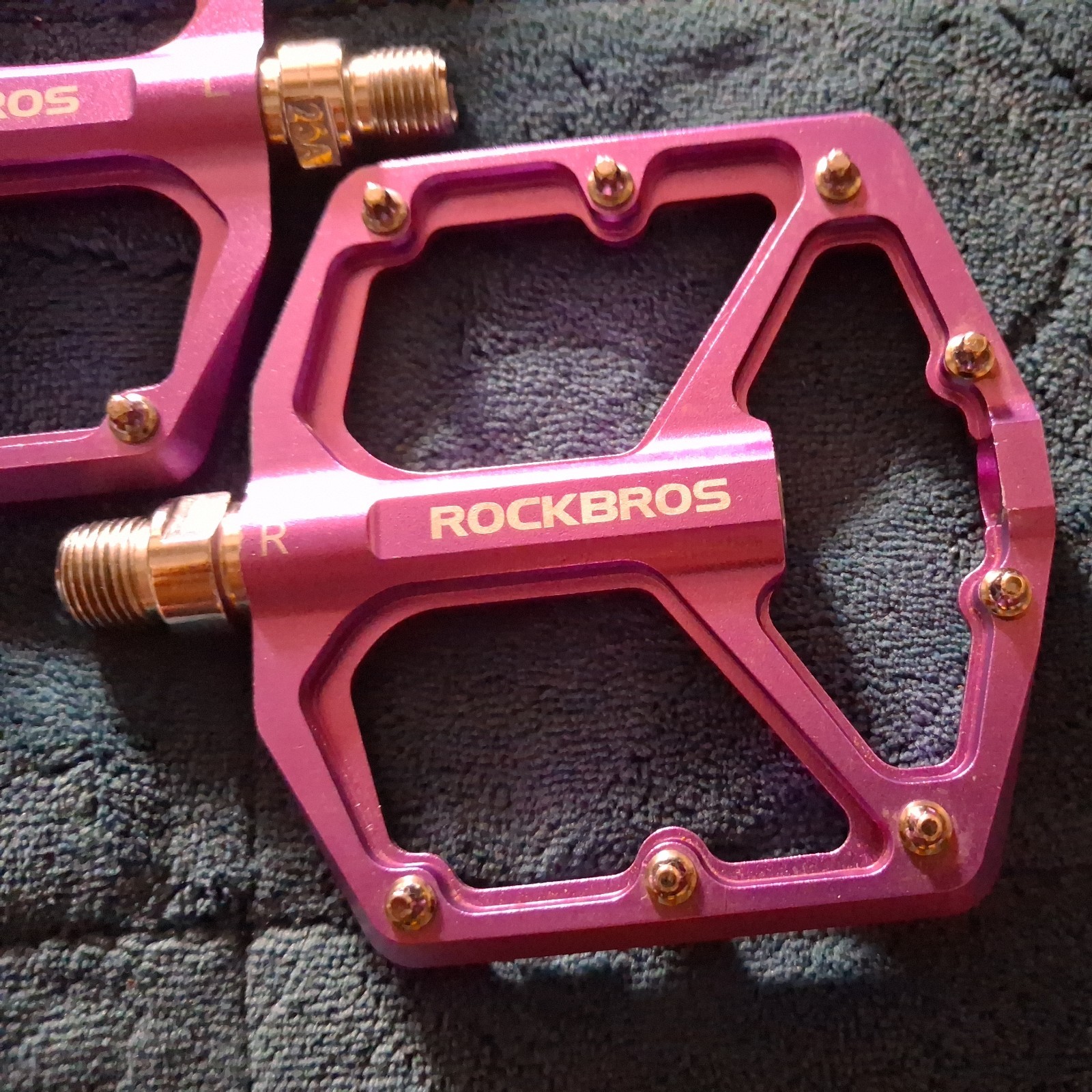 ROCKBROS MTB Bike Pedals 9/16» 3 Sealed Bearings Non-slip Flat/Platform Pedals
