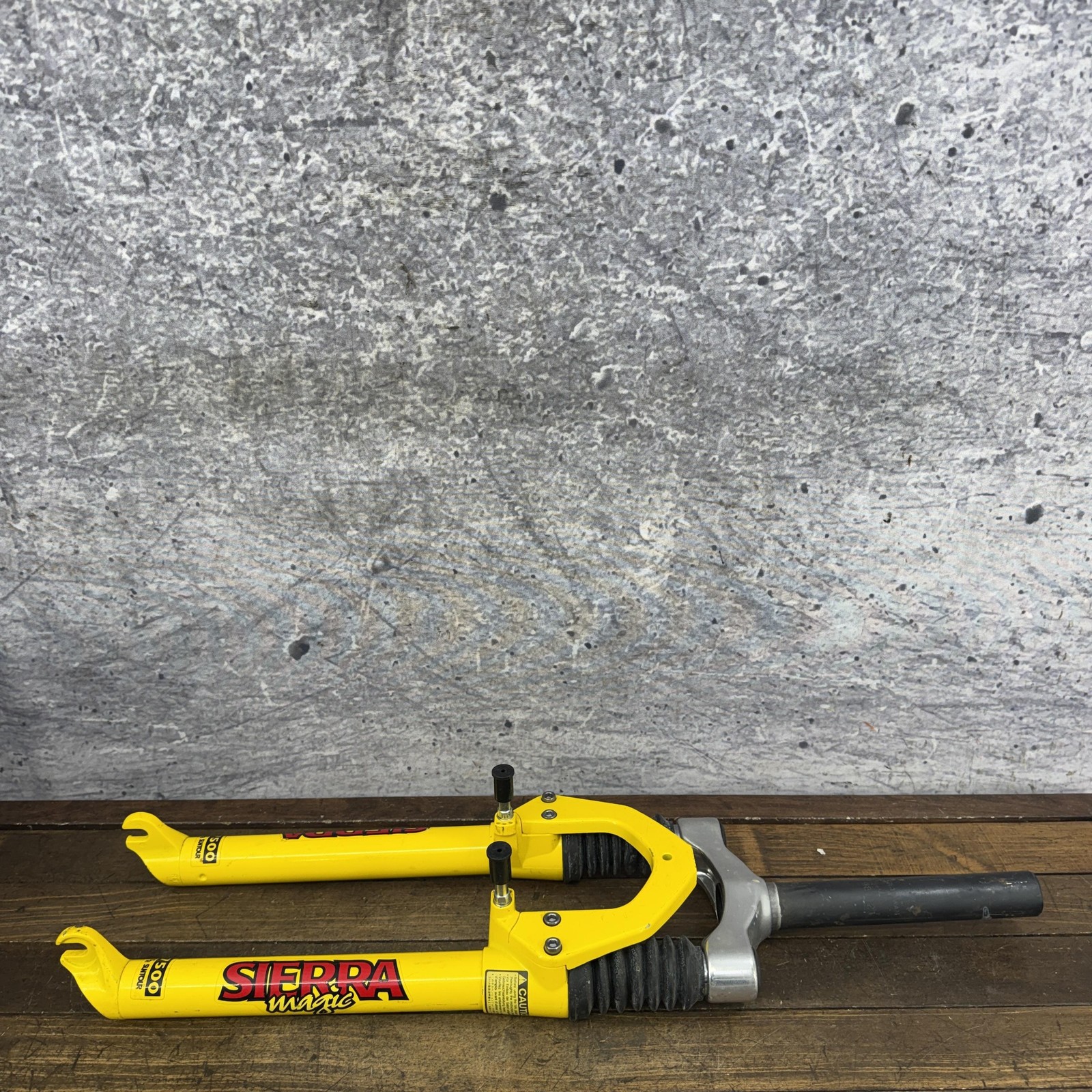 Vintage SR Suntour Sierra Magic 7500 Suspension Fork 26 1 1/8 Threadless V-Brake