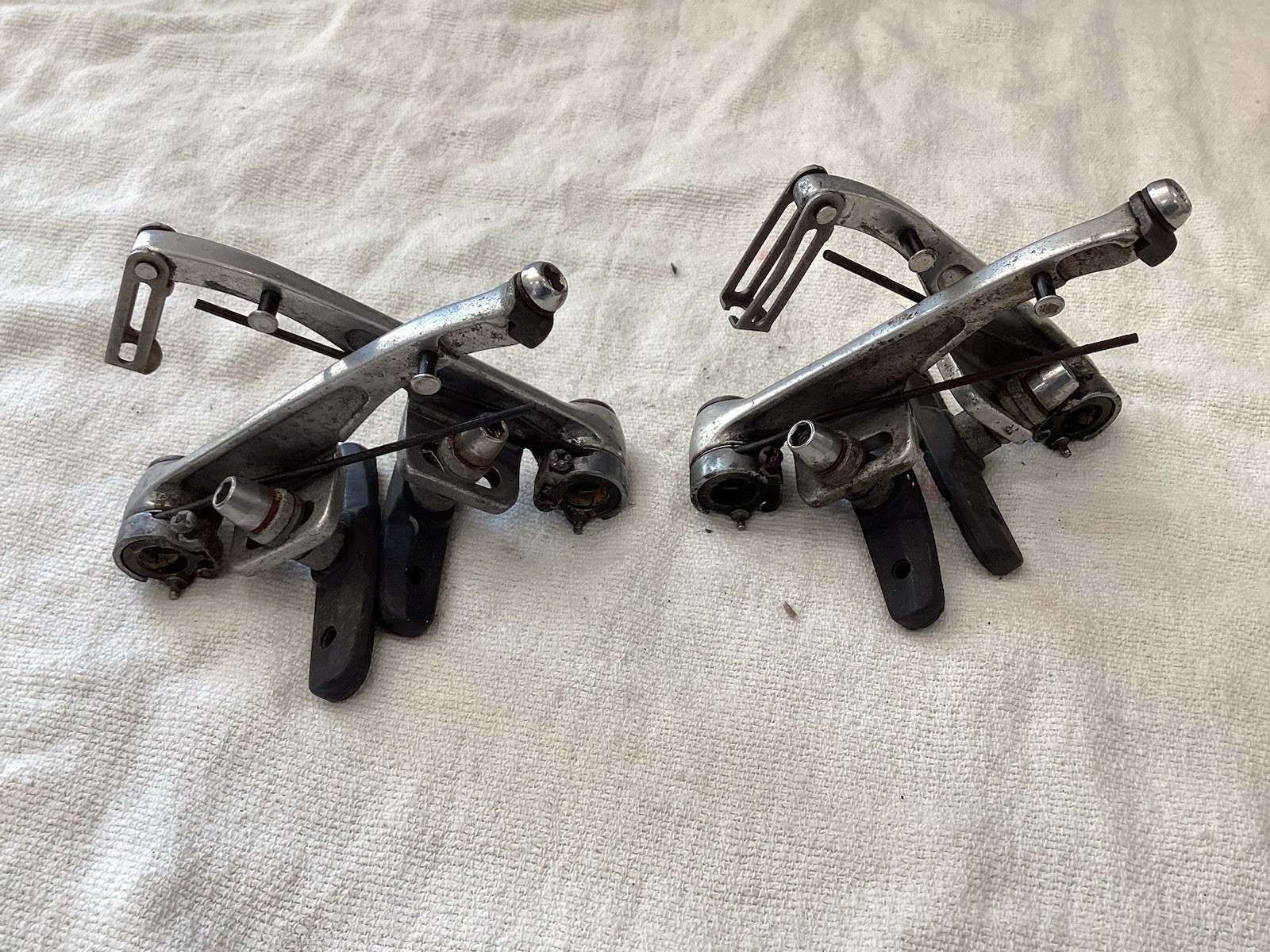 Shimano BR-M600 V-Brake Caliper Front & Rear w/Bolts, Mountain Bike