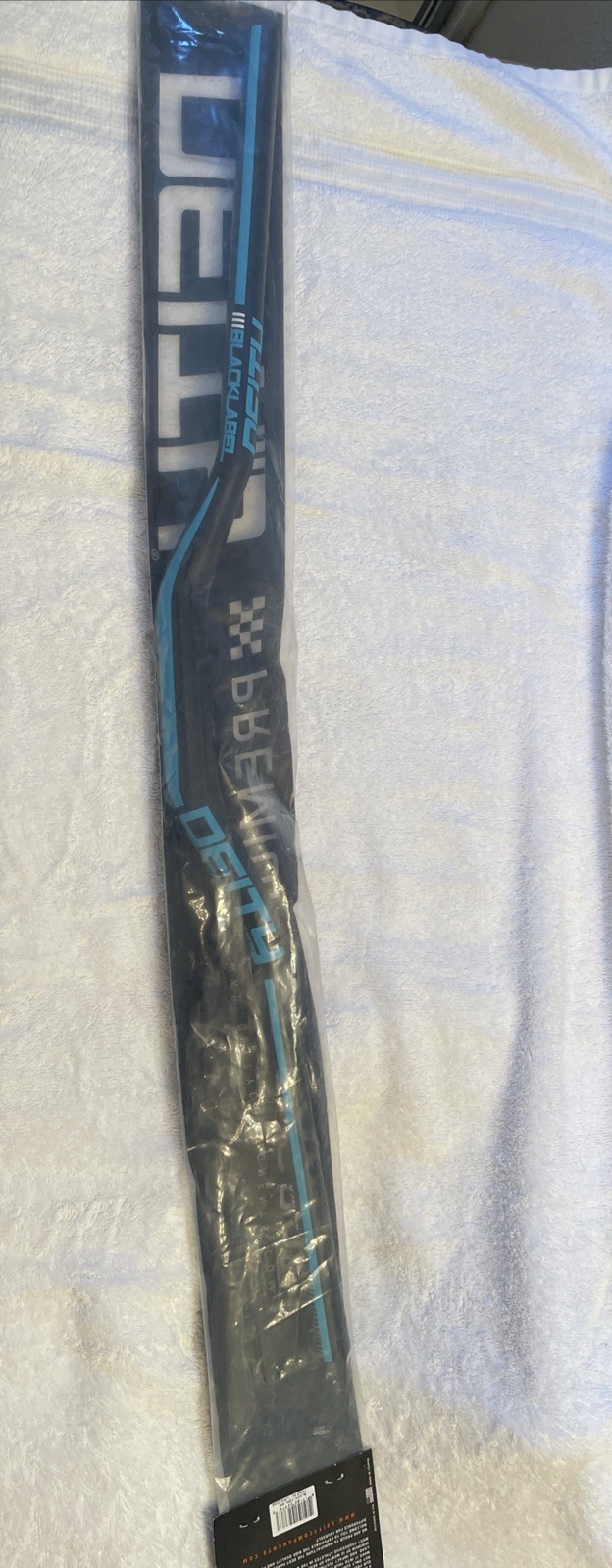 Deity Black Label (31.8) 800 Mountain Bike Handlebars 38mm Rise. Turquoise
