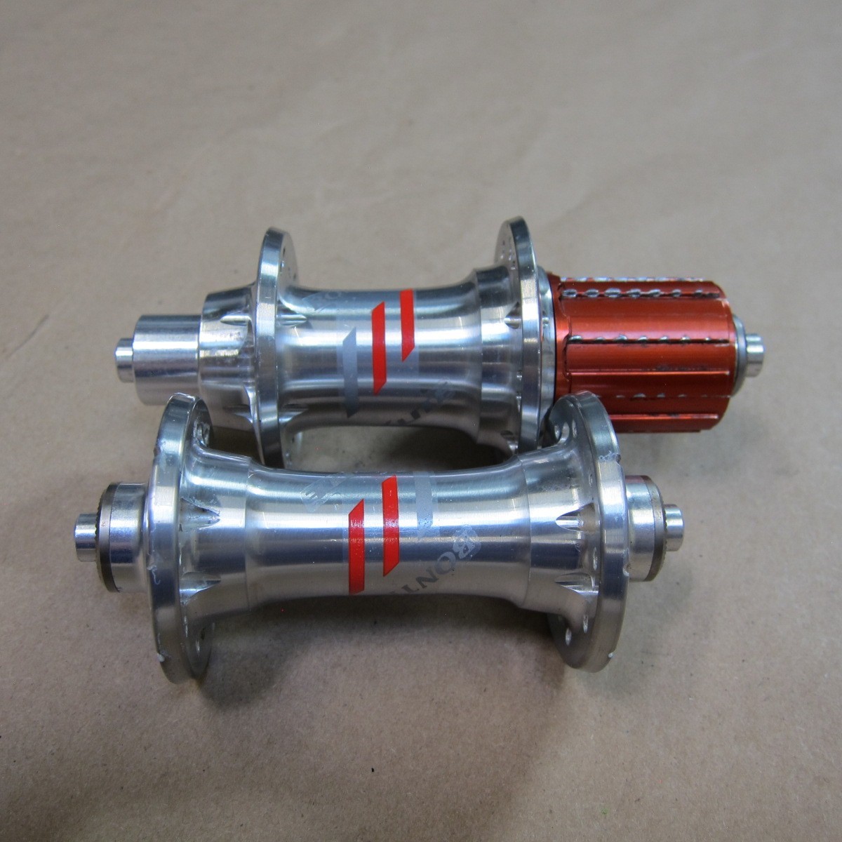 DT Swiss Bontrager Race X Lite Hub set 18/20h 8/9/10 130mm Road Bike CX Silver