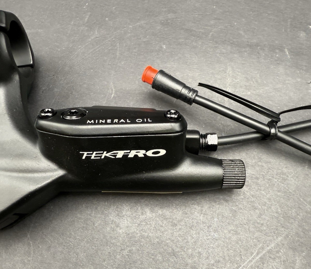 TEKTRO TRP HD-E395 Right Rear Hydraulic Disc Brake Lever Caliper *NEW GENERATION