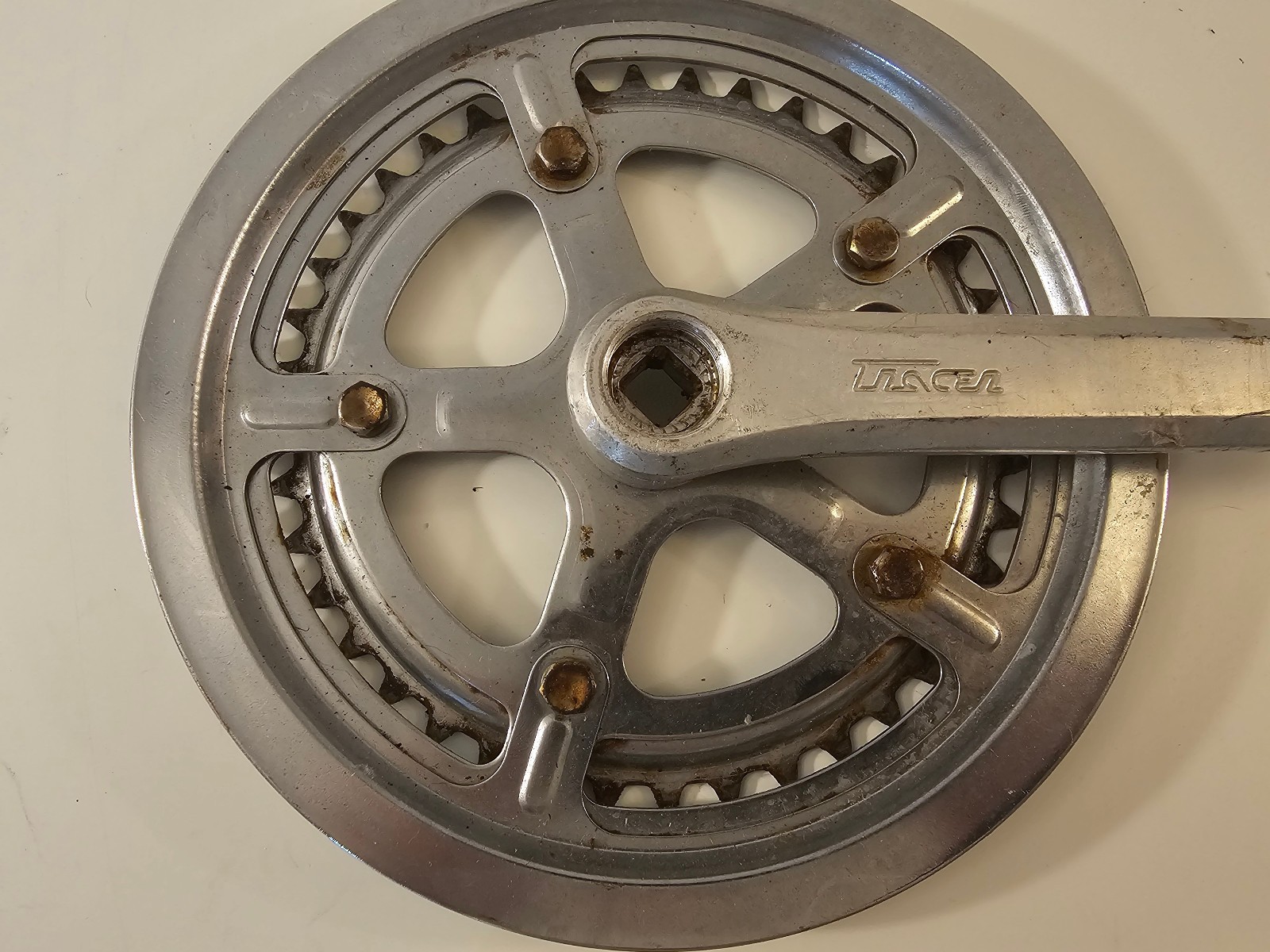 Tracer Bicycle Crankset..Double… 48 – 40 Teeth. Bike….152mm…Silver