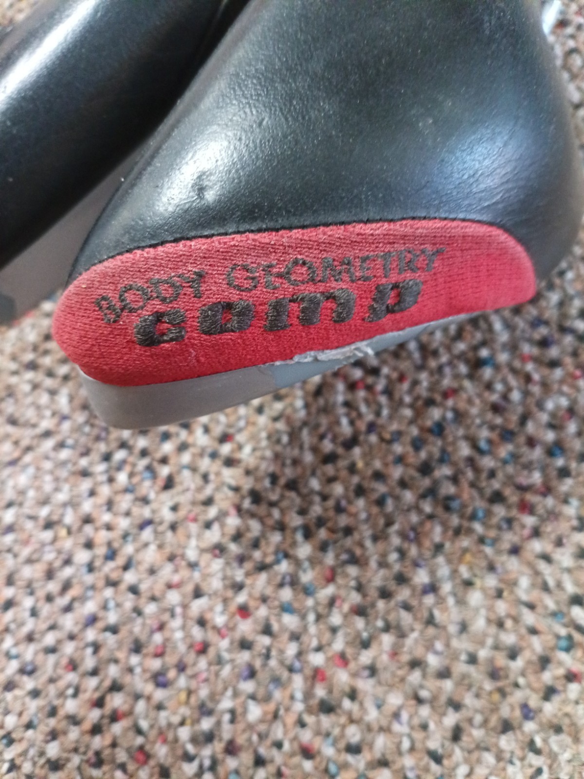 Specialized Body Geometry Saddle- Manganese Rails.Used