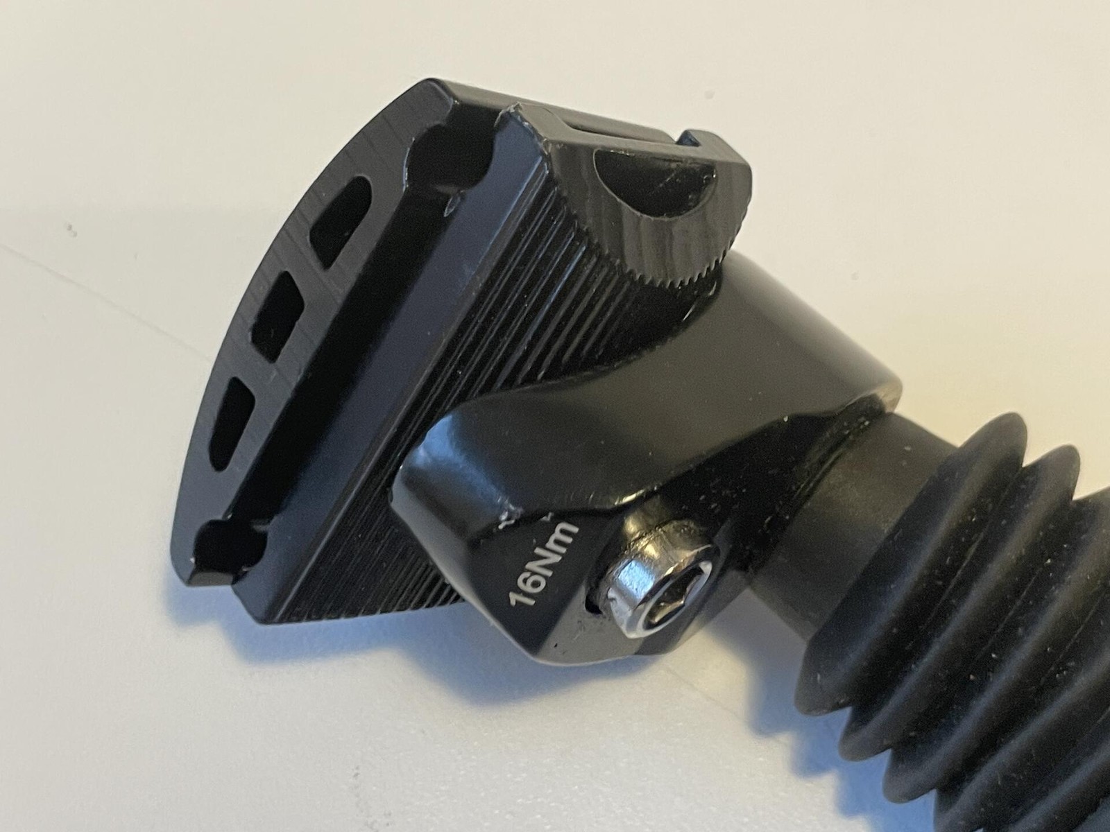 Unused Sunlite Adjustable Suspension Seatpost 25.4mm x 350mm w/ Clamp, Black