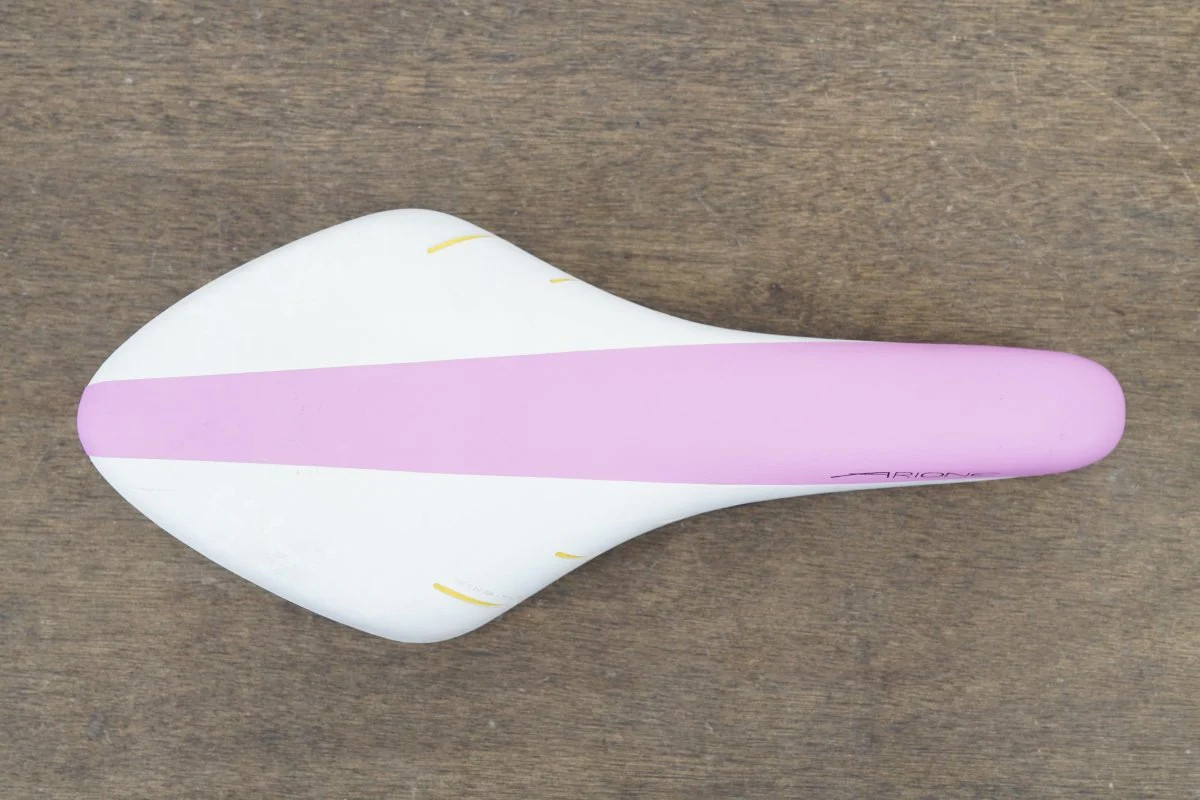 126mm (Regular) Fizik Arione R1 Carbon Rail Road Saddle 169g