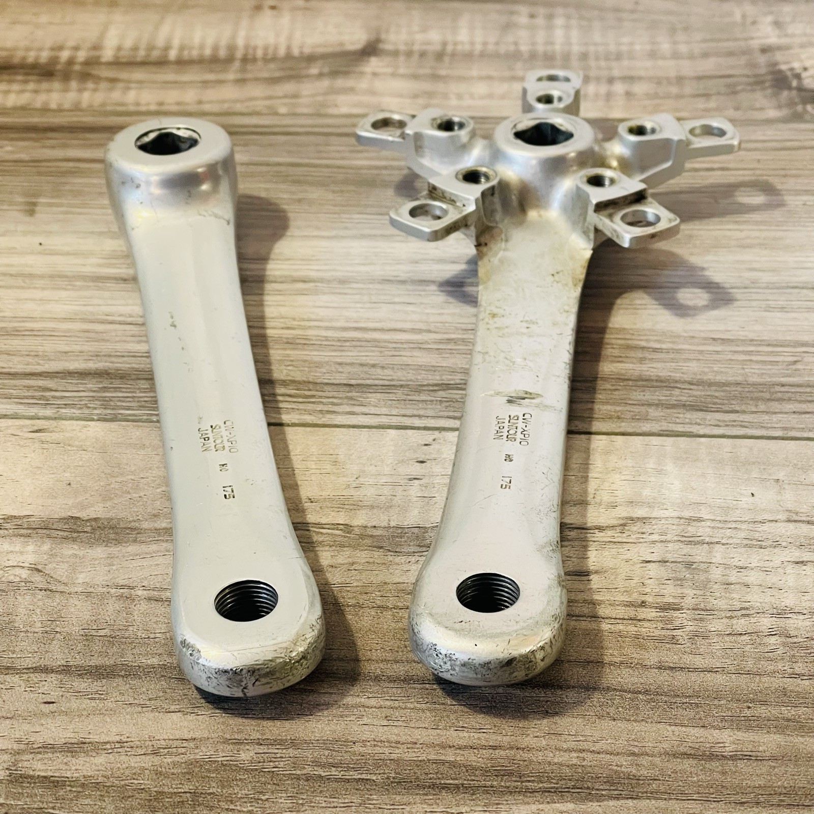 Vintage Suntour XC Pro MD Square Taper Crank Arms Grease Guard 175 Triple