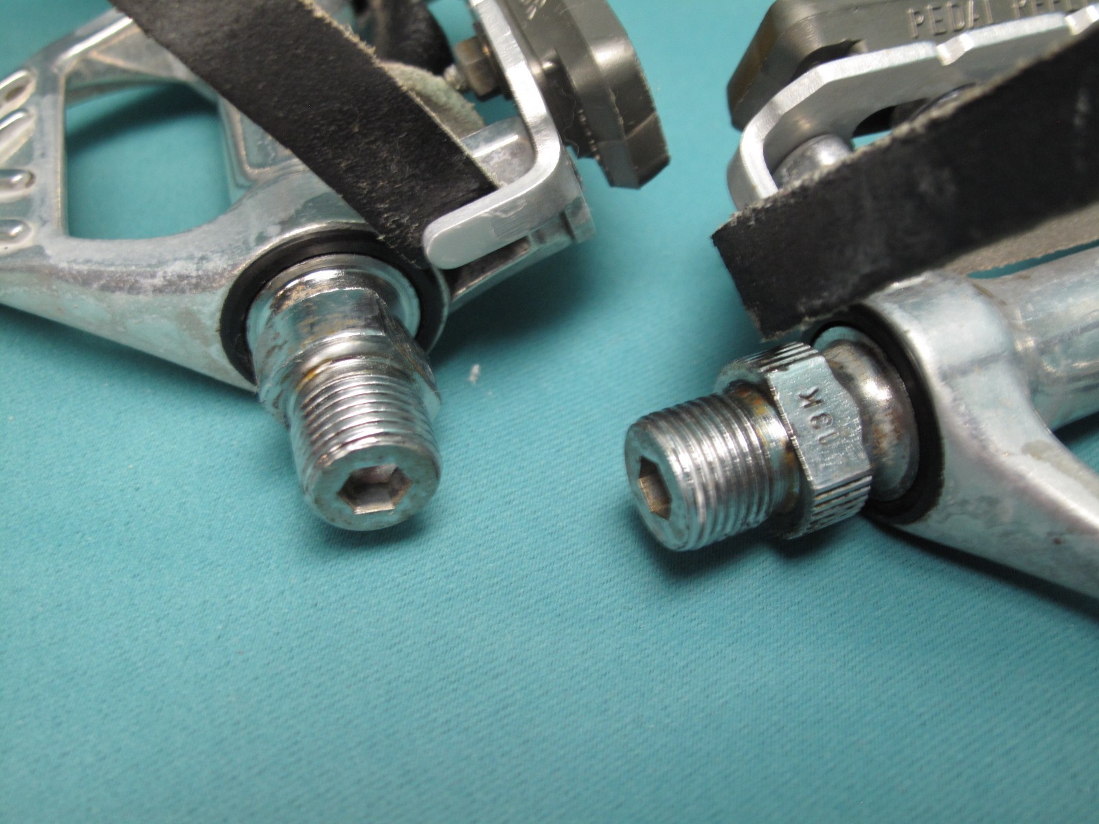 Vintage SR Sakae Ringyo SP-12 Alloy Pedals with Large Toe Clips & Straps 9/16″