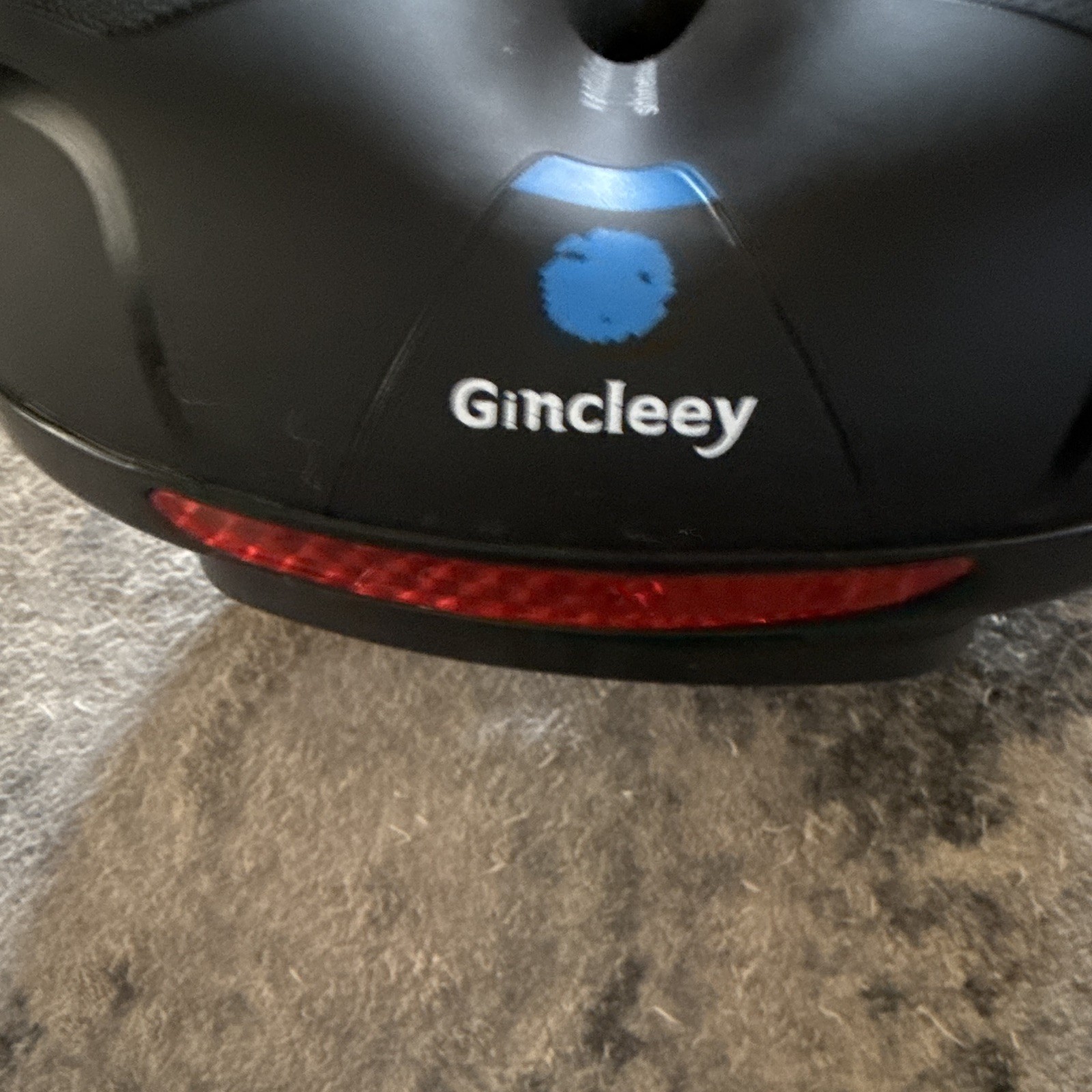 Gincleey Active Zone Cutaway Bicycle Saddle Seat, Universal Fit, Black