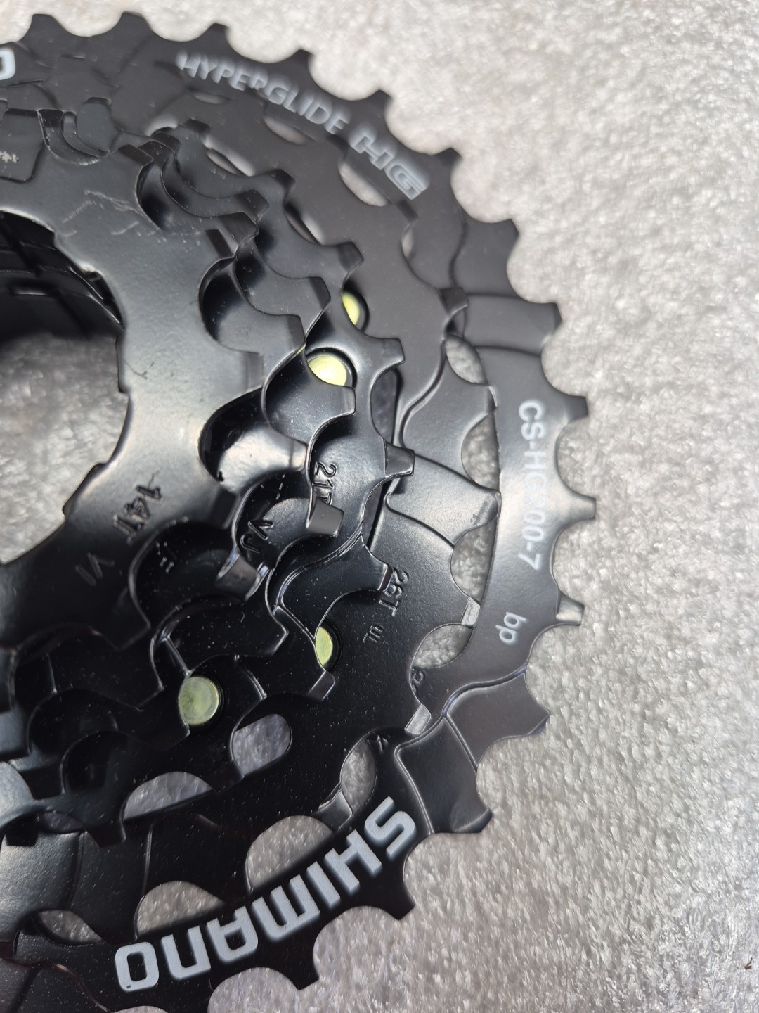 Shimano Hyperglide HG Sprocket Bicycle CS-HG200-7 7-Speed Cassette 12-32T
