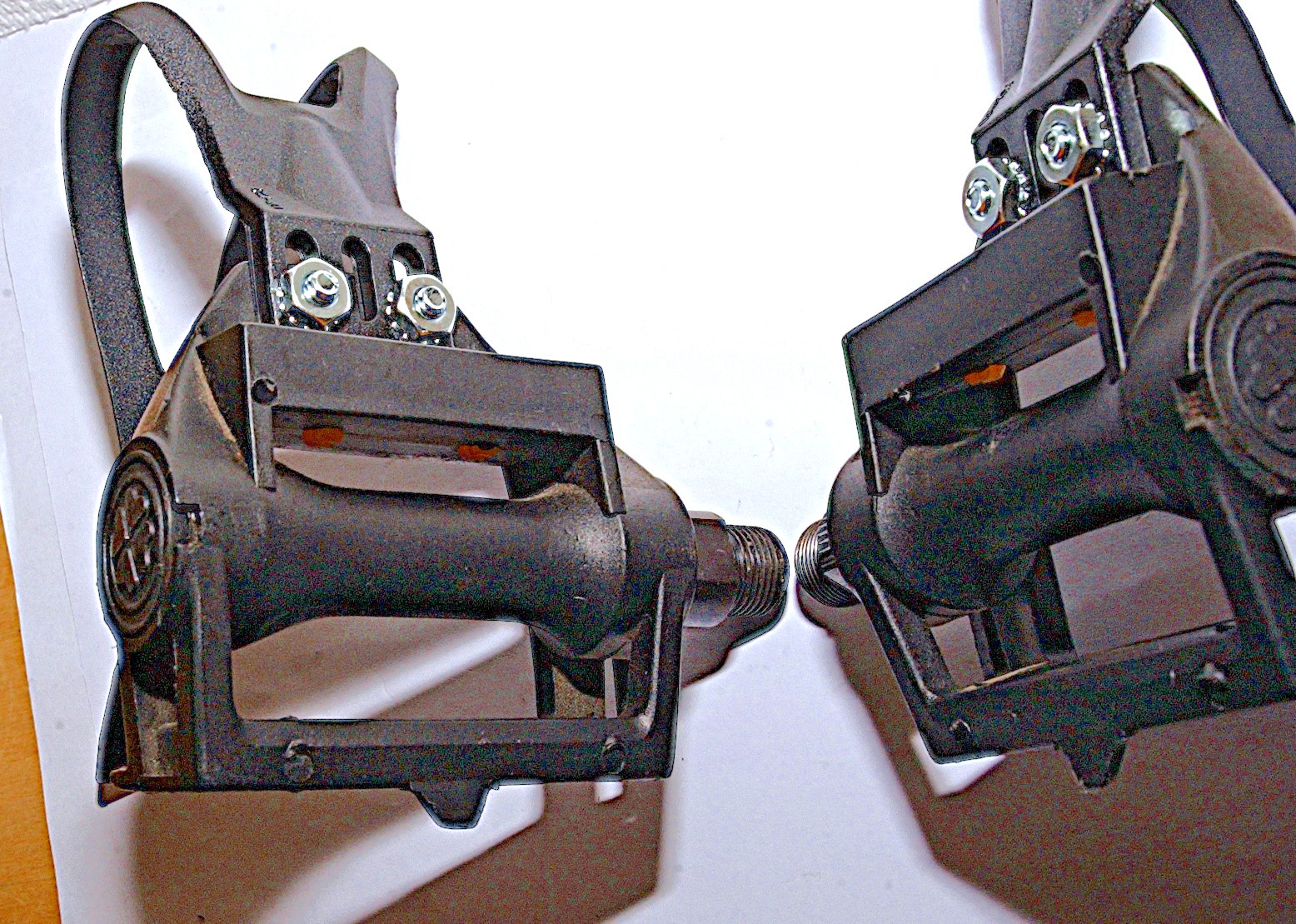 VP-390 PLATFORM Plastic PEDALS & Toe-Clips for your Road, Tour, Fixed Gear BIKE