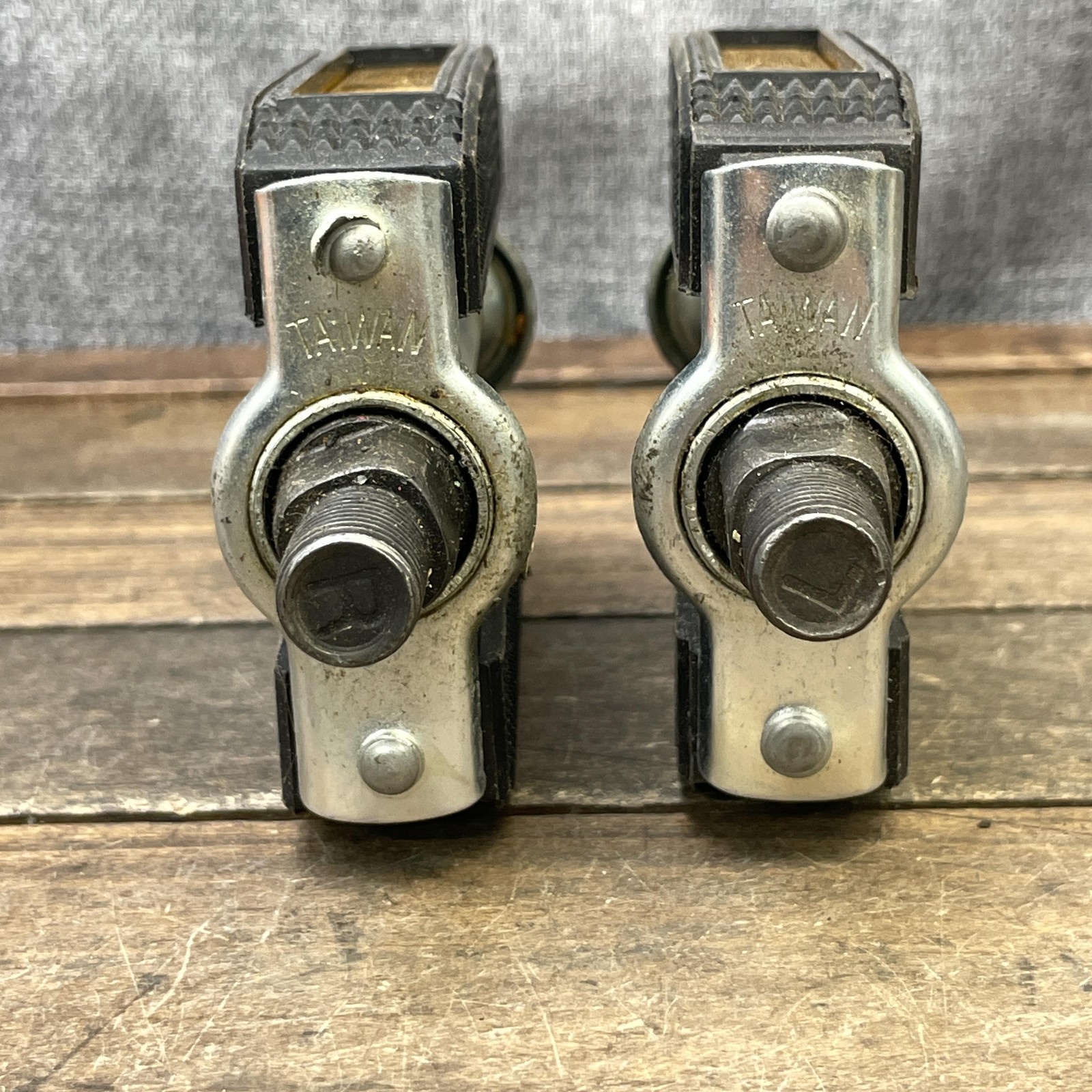 Vintage Bicycle Pedals NOS 1/2″ Axle Block Pair Reflectors Cruiser Muscle 461