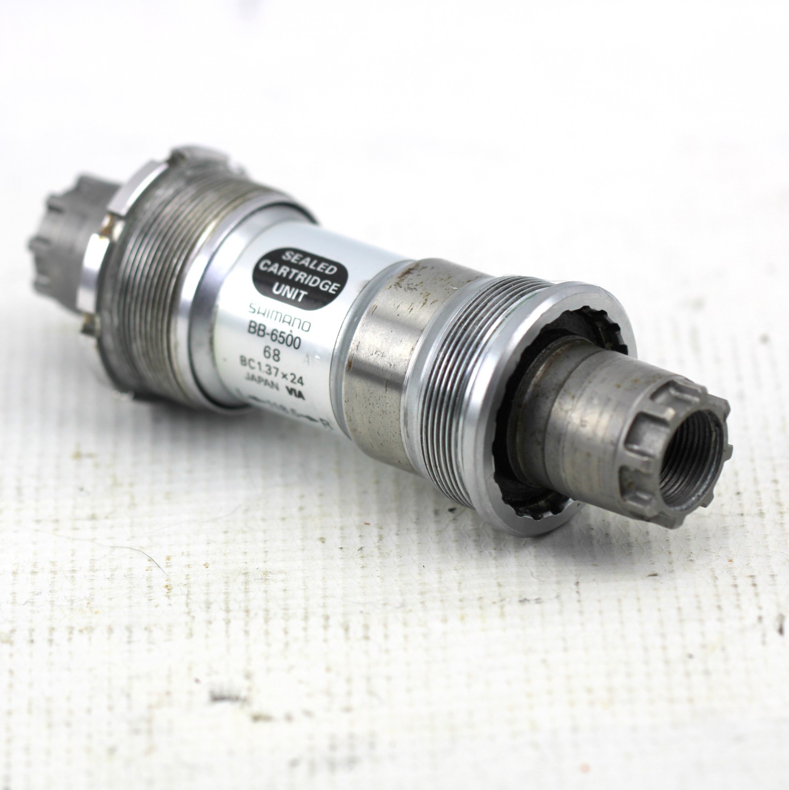 SHIMANO BOTTOM BRACKET BB-6500 68mm 118.5mm 253g Sealed Octalink