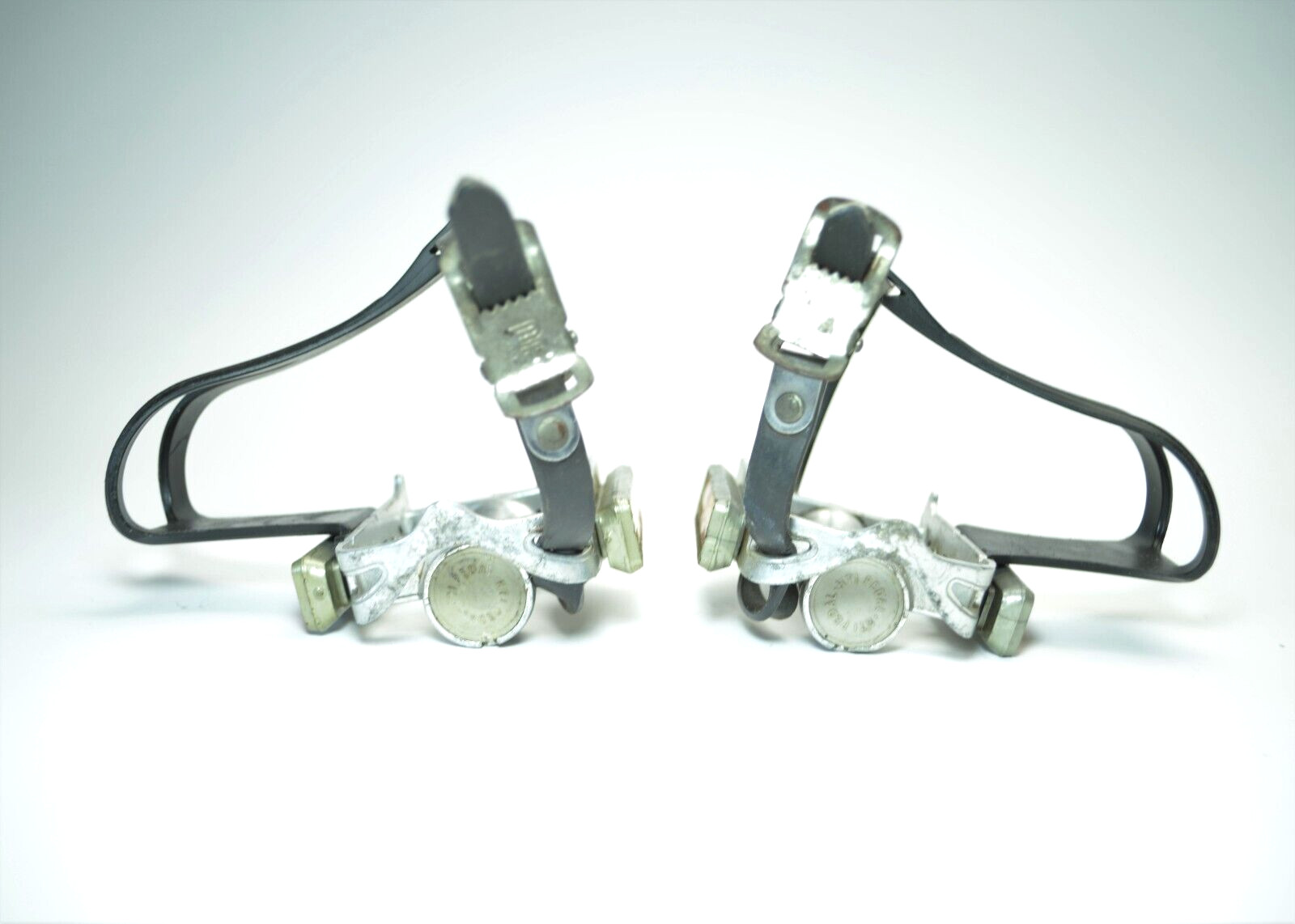 VINTAGE HTI A19 ROAD BICYCLE FORGED ALLOY QUILL PEDALS AND CLIPS 9/16 X 20 TPI