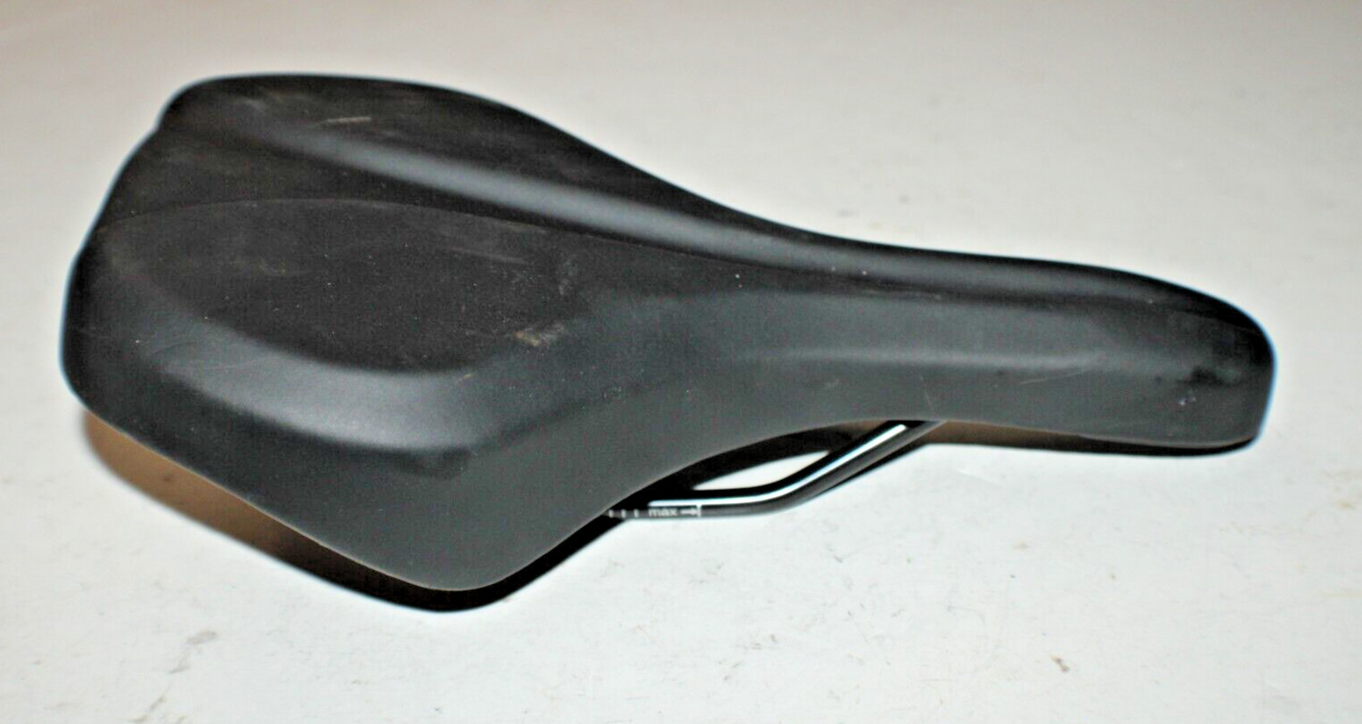 DDK City Hybrid Bike Saddle 270/170mm Black Touring Road MTB CX Fast USA Shipper