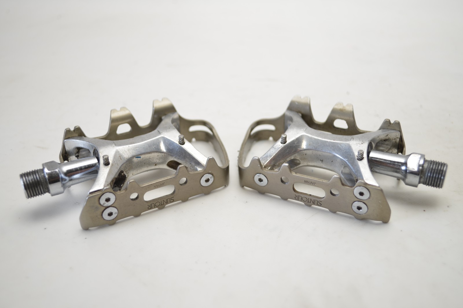 SUNTOUR XC PRO GREASE GUARD ALLOY MOUNTAIN BICYCLE PLATFORM PEDALS 9/16 X 20 TPI