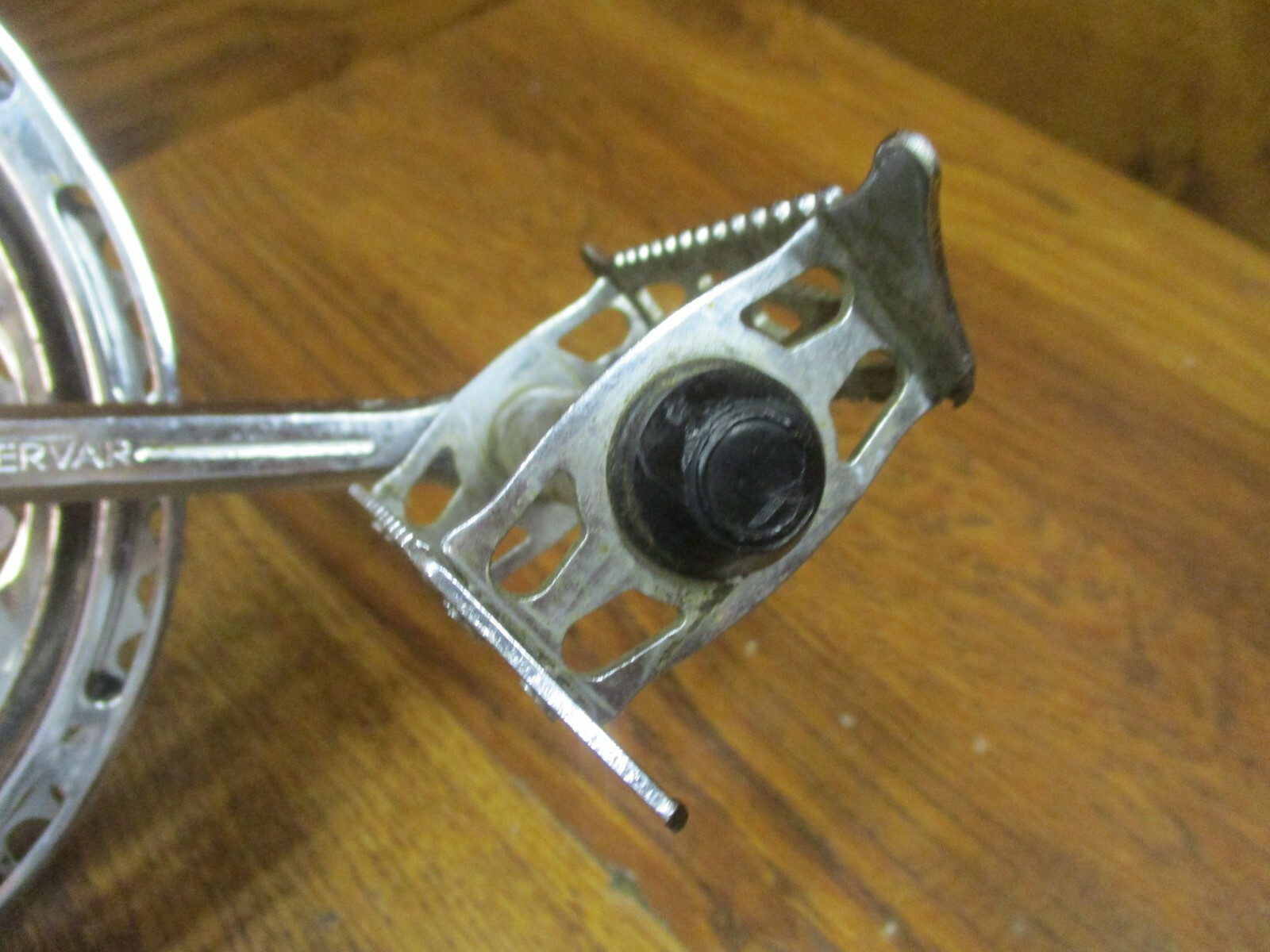 VINTAGE NERVAR 52/40T COTTER PINED CRANK SET CHAIN GUARD BOTTOM BRACKET PEDALS