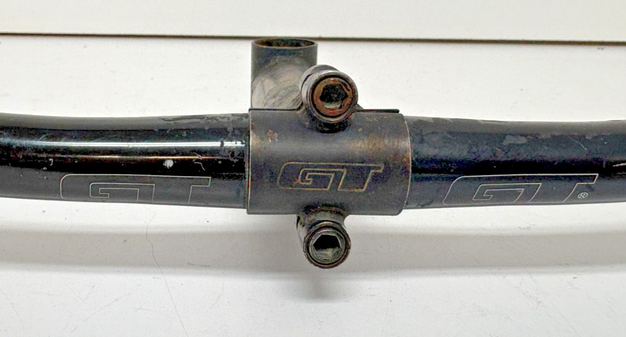 Vintage 1990s GT 560mm C-C Aluminum Bullhorn Handlbar & GT 140mm CrMo Stem
