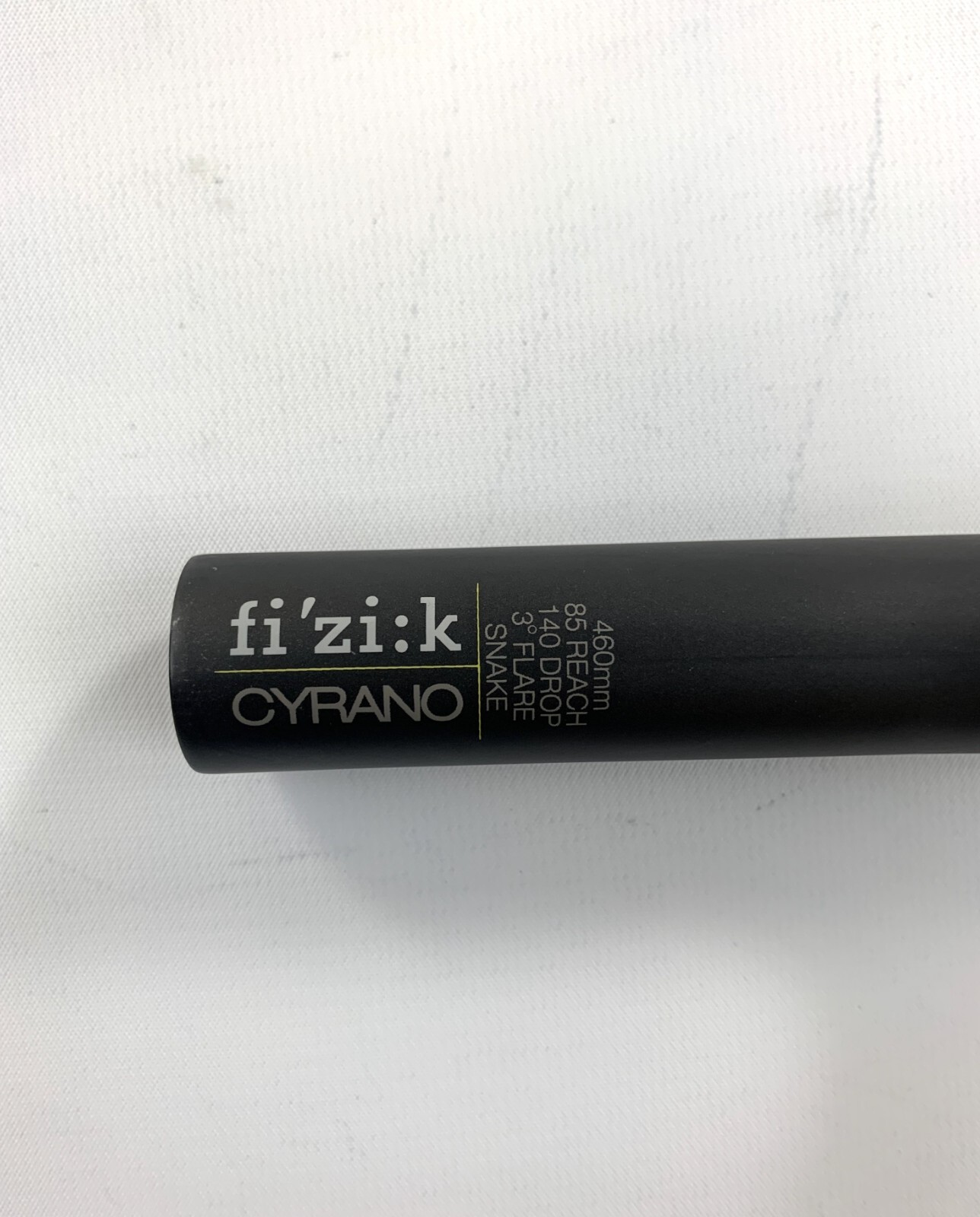 Fizik Cyrano 00 Snake 460 mm x 31.8 Carbon Drop Handlebar