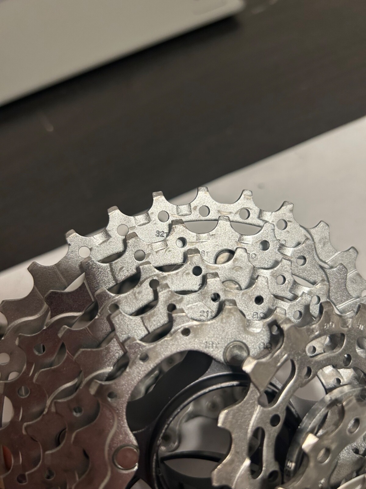 Shimano Deore XT CS-M770 9s MTB Cassette 11-32T + SH XT Chain CN-HG93