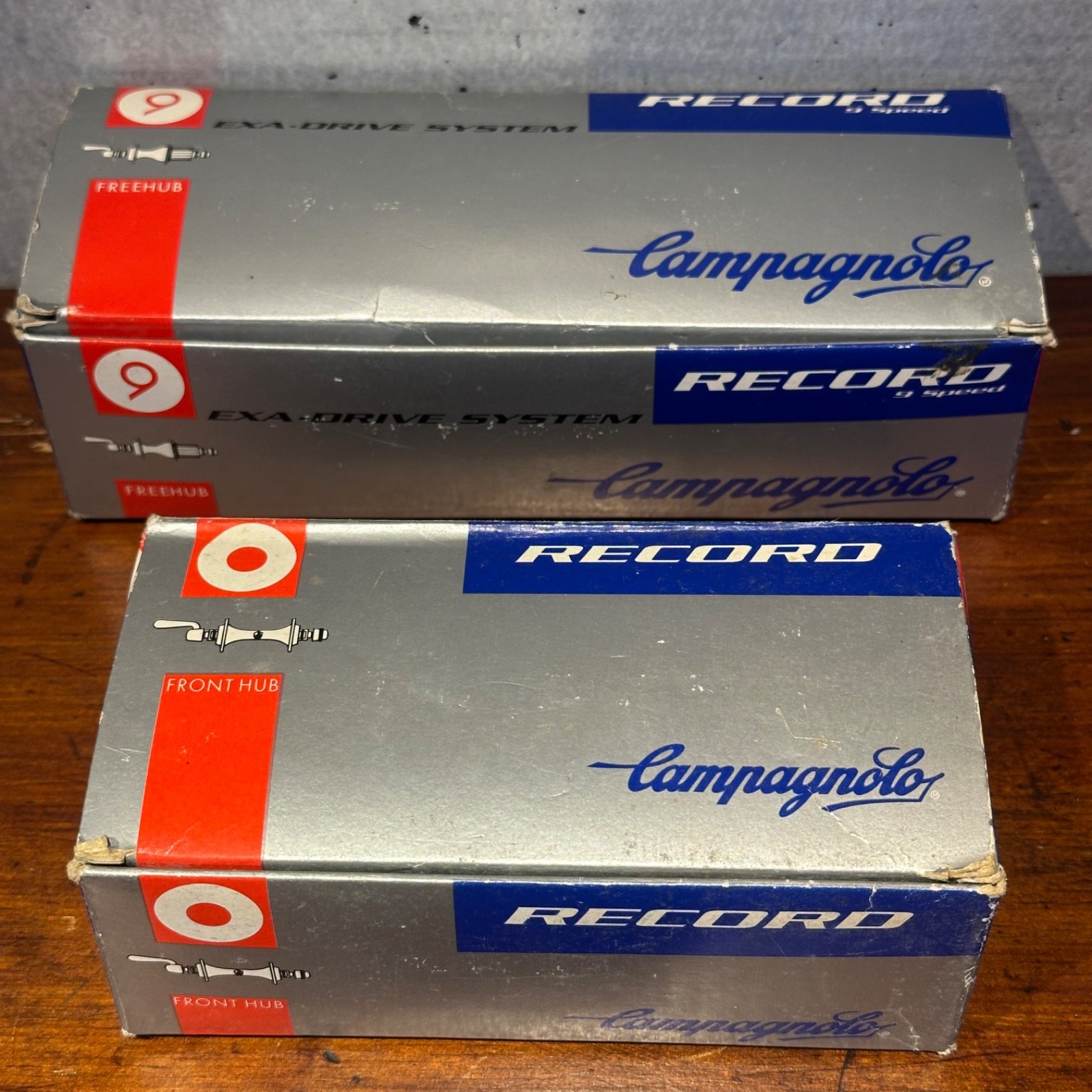 Campagnolo RECORD 9/10/11 Speed Road Hub Set w/Skewers 32H NOS Condition in BOX