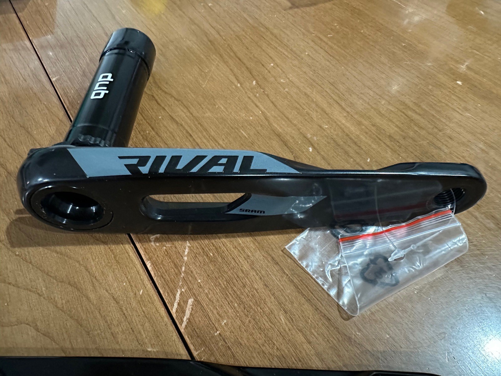 SRAM Rival E1 Crankarms 165 mm, DUB 8 Bolt Direct Mount