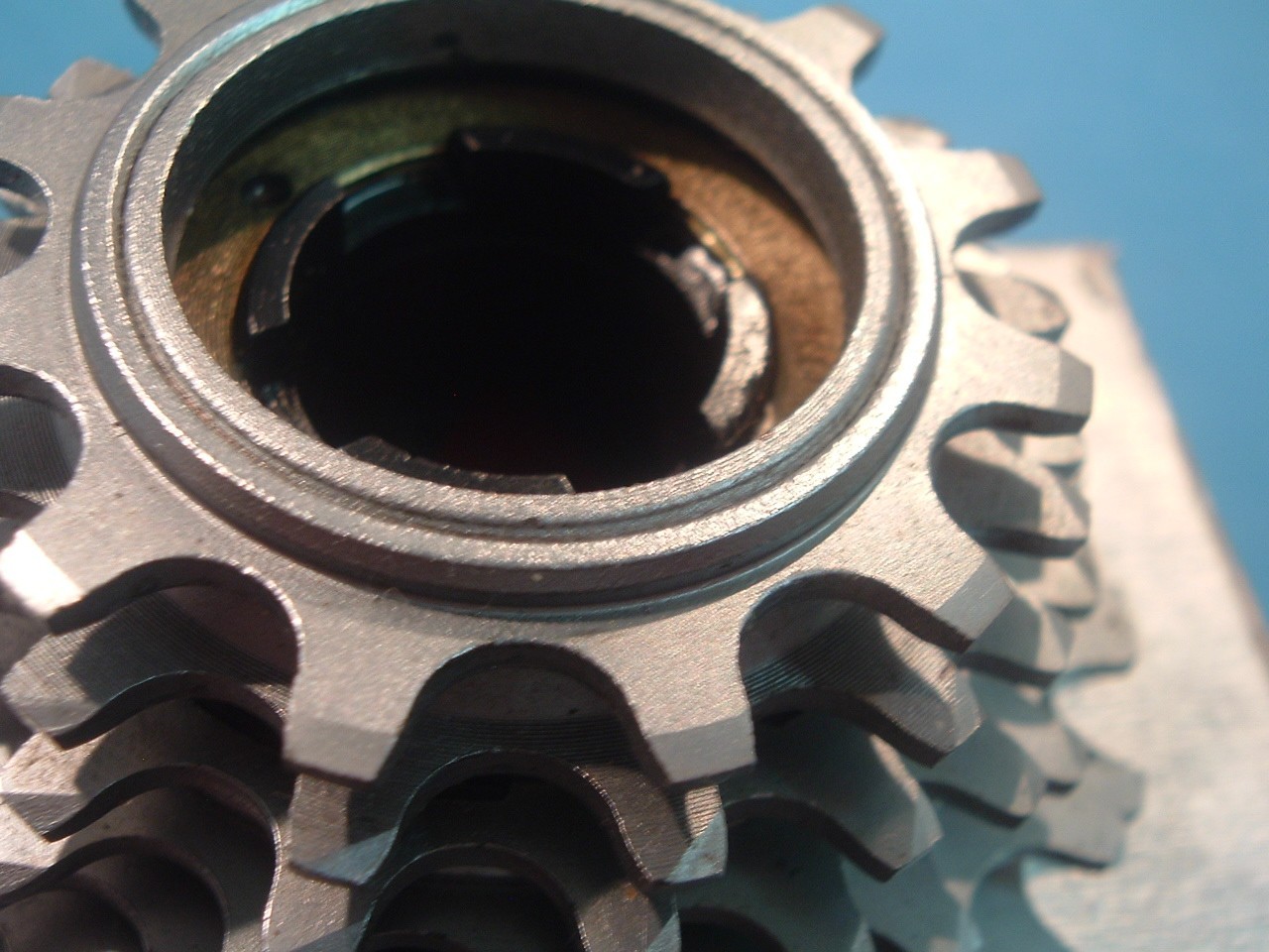 SunTour Winner Pro Ultra 7-Spd 12T-19T Freewheel NEW / NOS Road- Mint-NIB