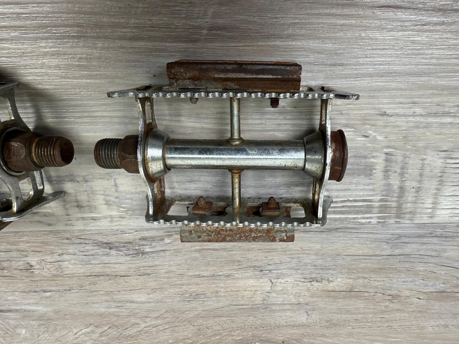 Vintage Lyotard Bicycle Bike Pedals Left and Right set