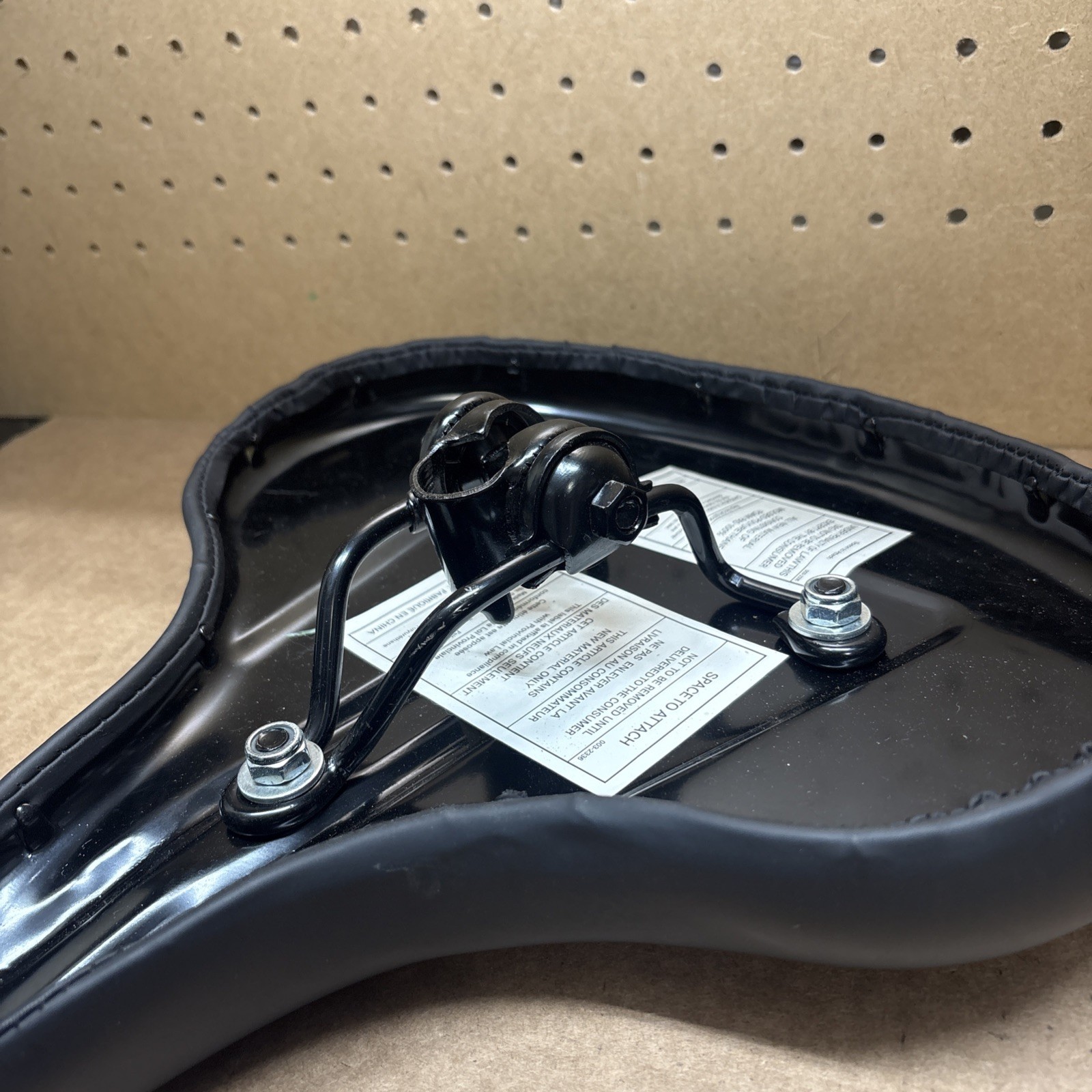 SCHWINN EXTRA WIDE COMFORTABLE SADDLE SEAT BICYCLE BLACK