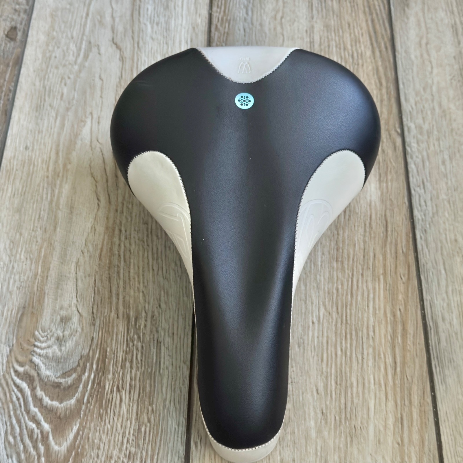 Bontrager Sport WSD Black And White MTB Saddle Seat