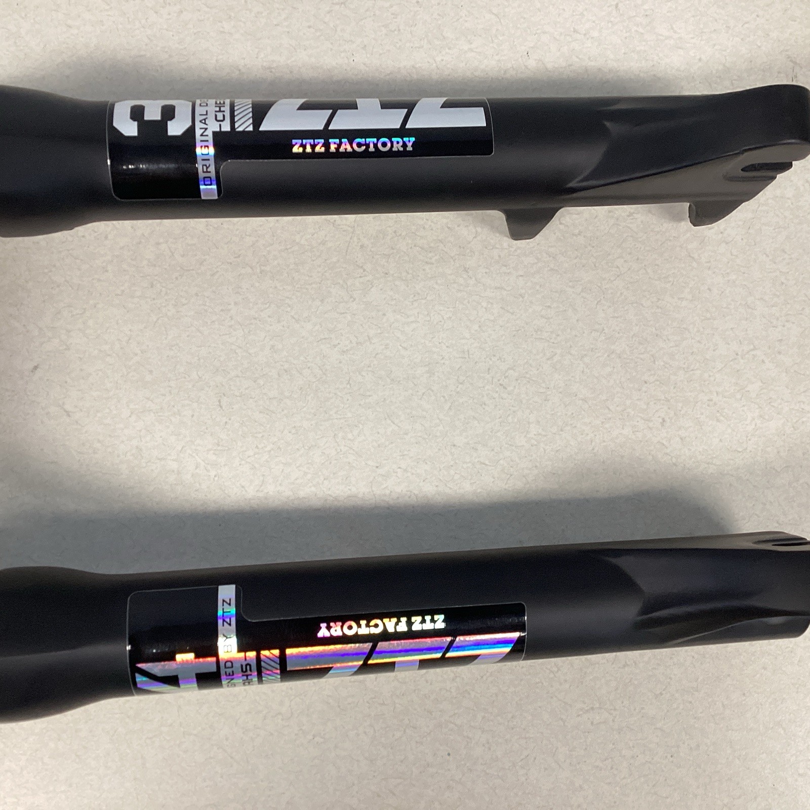 ZTZ 20” 4.0 Fat Tire Bike Air Suspension Fork – 140mm Hub 465” Axle To Crown