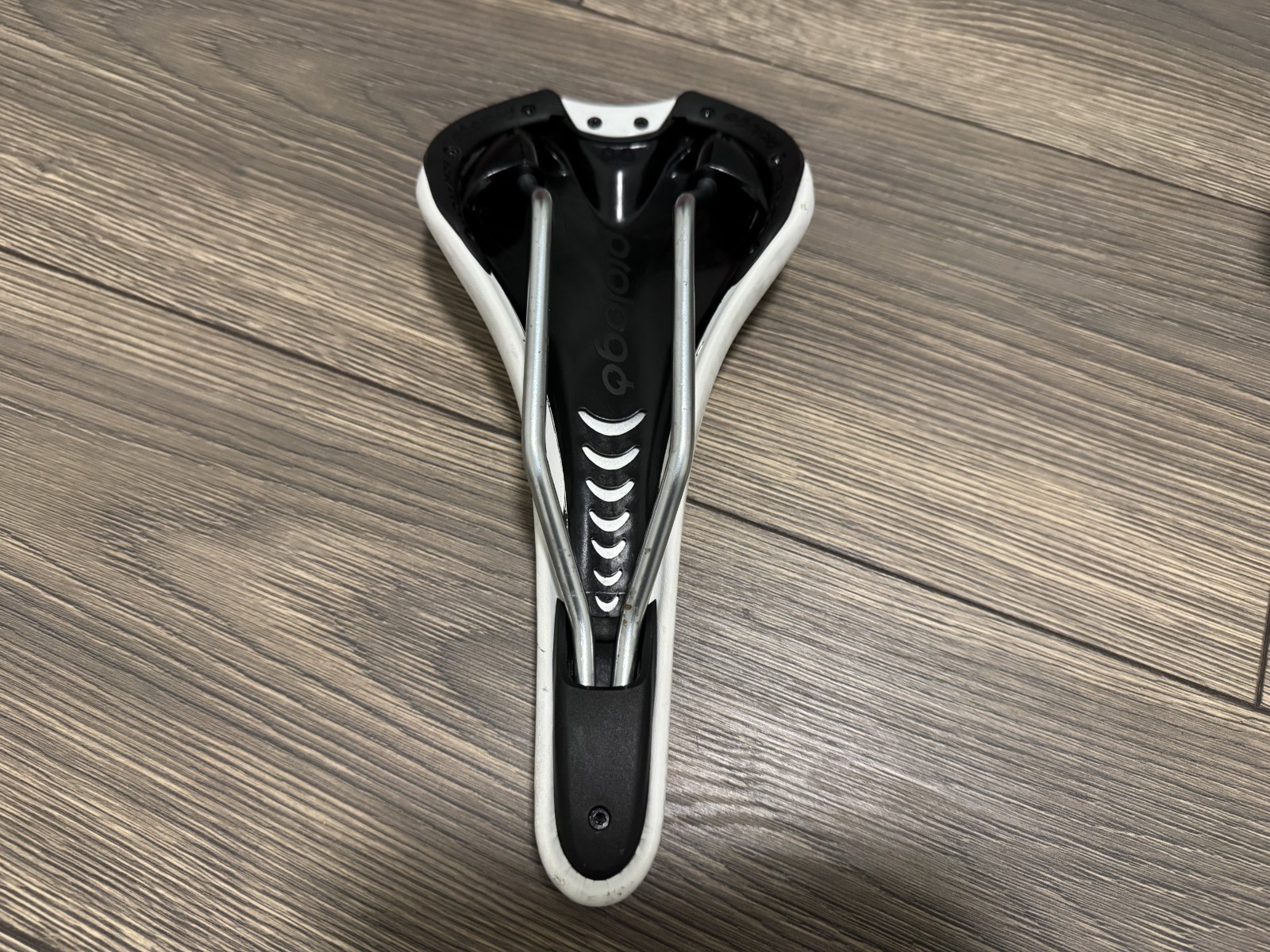 Prologo Scratch Saddle White Road Bike Saddle