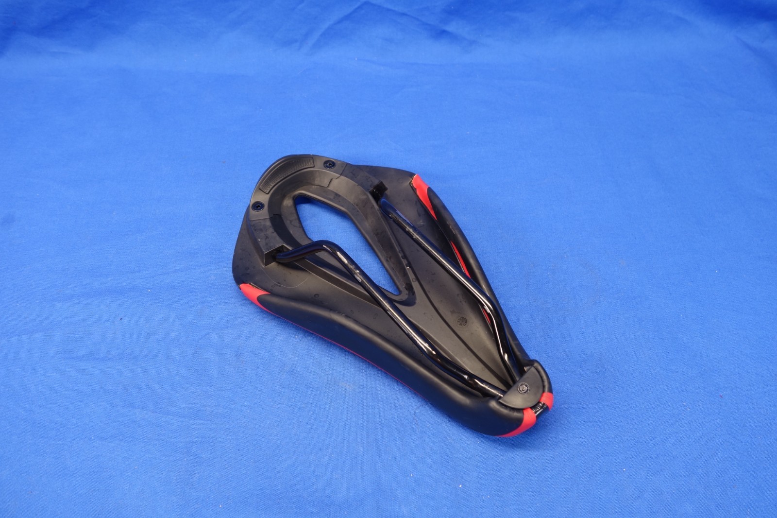Specialized Sitero 145mm Width Bike Saddle, Bicycle Seat Titanium Ti Rails
