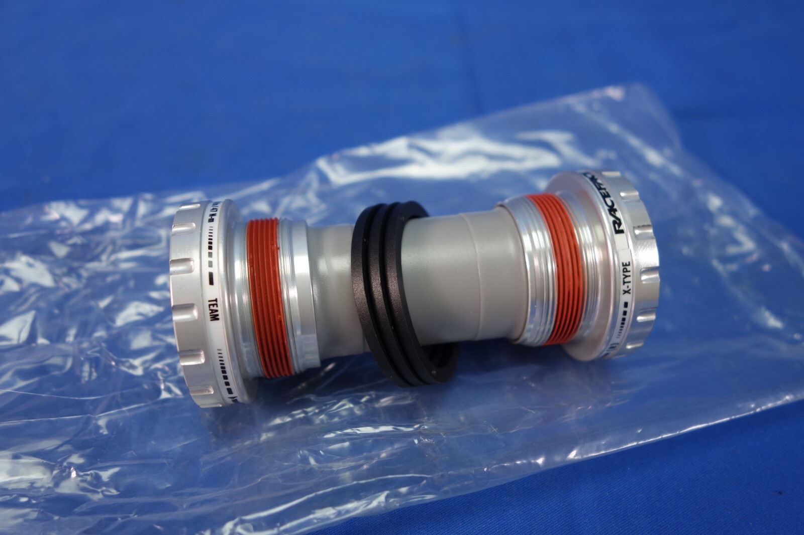 NEW Race Face Team X-Type BSA English threaded – 24mm Bearing Bottom Bracket