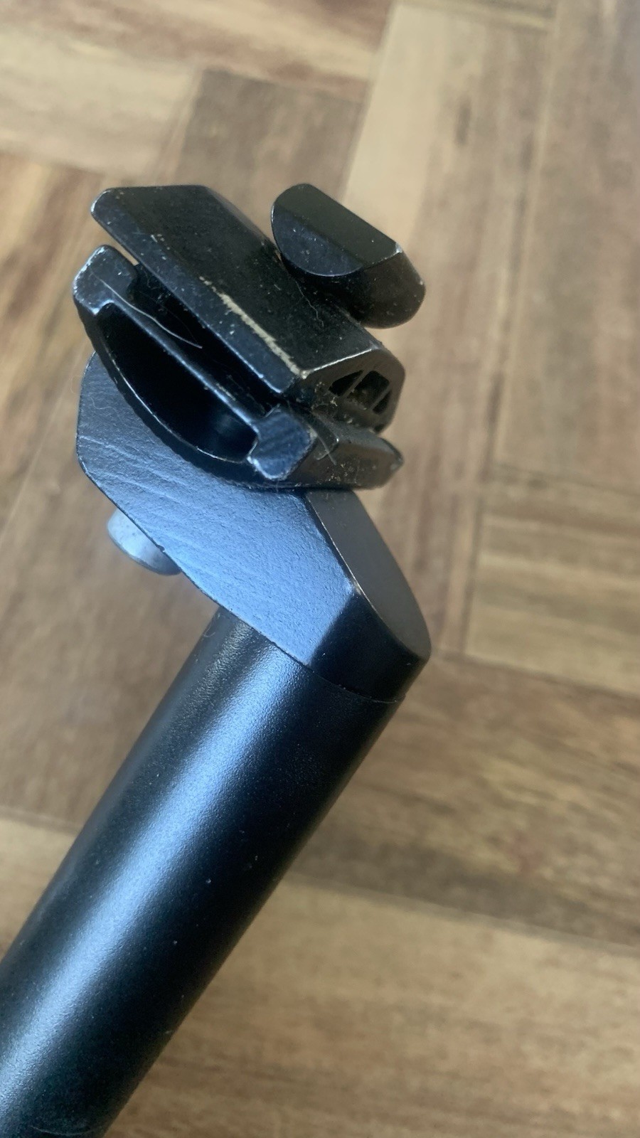 27.2 mm seatpost overall lenght 340mm or 13.5″