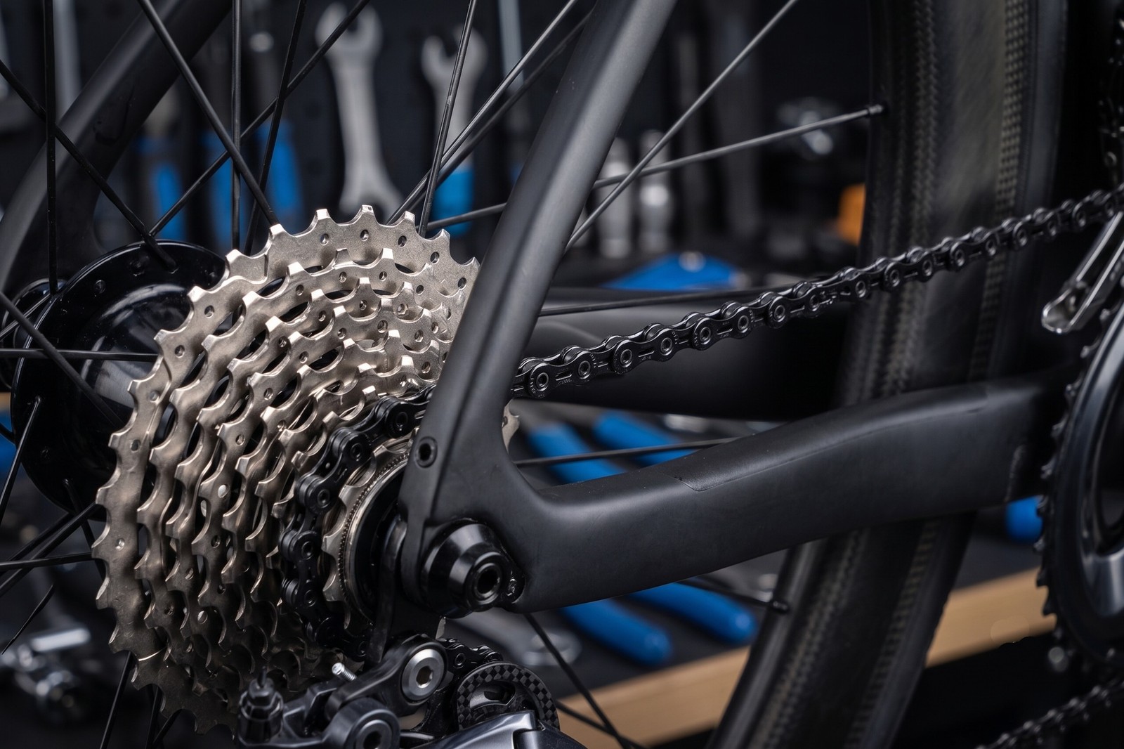 PYC DLC 11 Road MTB Cycling Bike Chains for 11-Speed Shimano/Campagnolo/Sram use