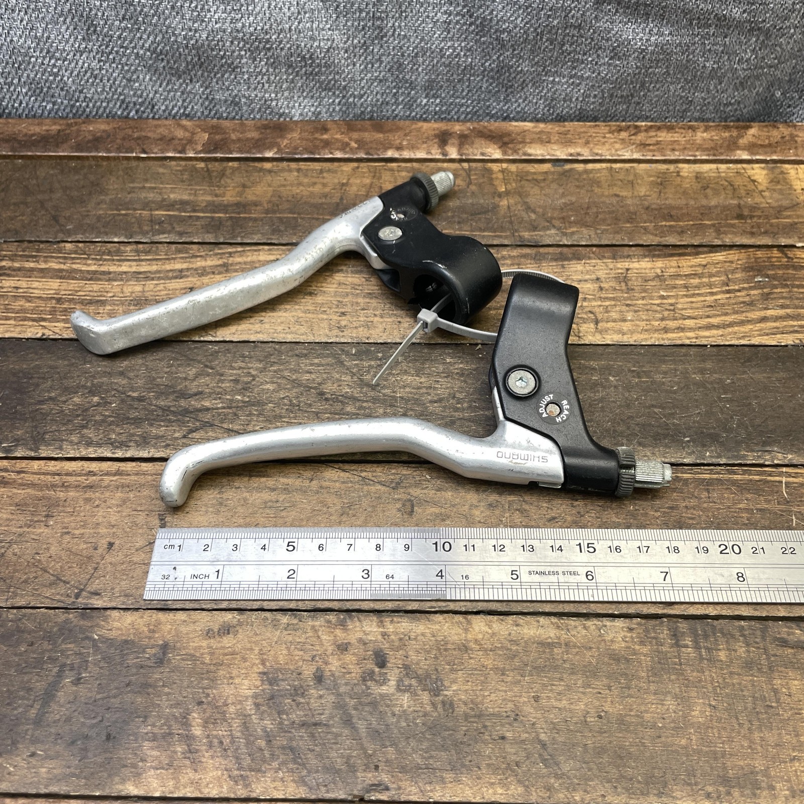 Vintage Shimano Deore BL-MT60 Brake Levers Pair 4-Finger 80s MTB Japan Black