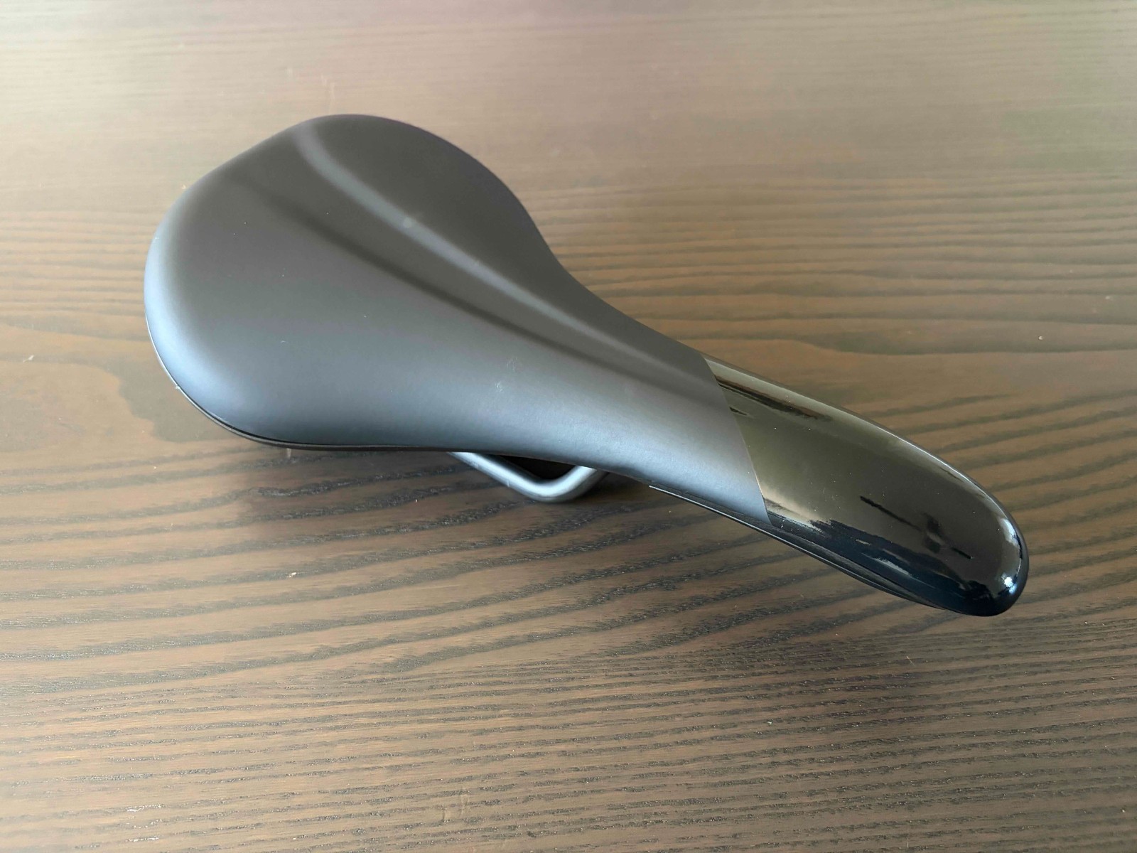 Brompton Superlight Carbon Saddle T line Mint