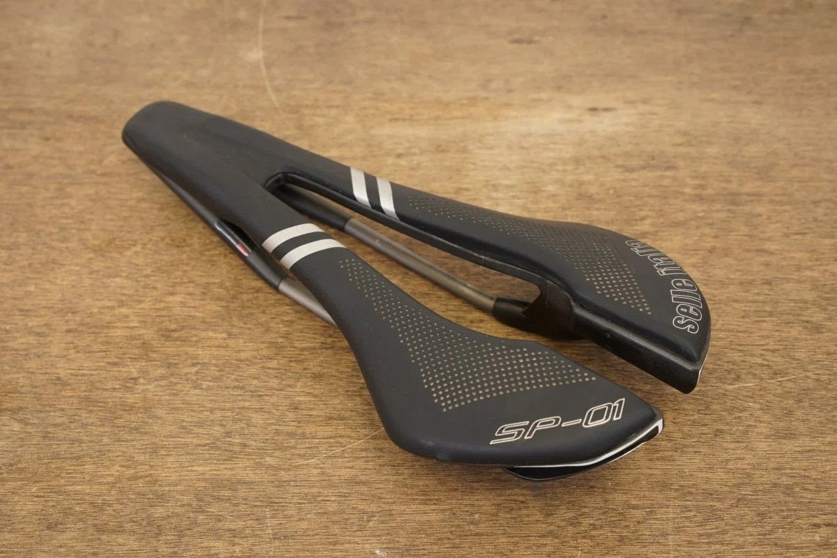 132mm Selle Italia SP-01 Superflow Titanium Rail Road Saddle 198g