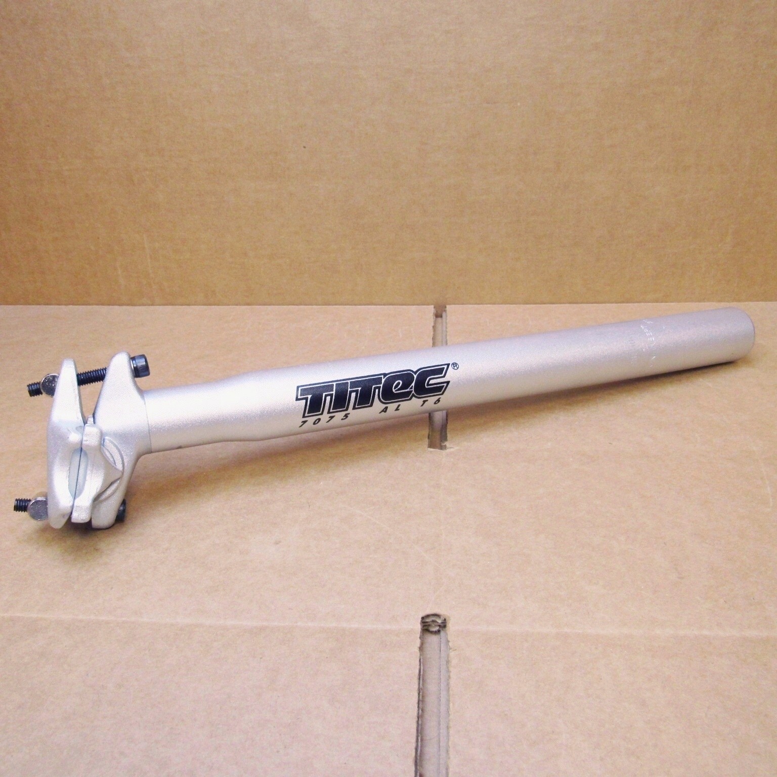 New-Old-Stock Titec Micro-Adjustable Seatpost (31.6mm x 360mm)…Light Shopwear