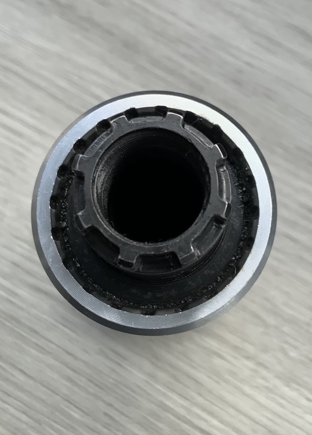 SHIMANO 105 BOTTOM BRACKET OCTALINK VOL 1 5500 BRITISH 68-109 DOUBLE APPEARS NEW
