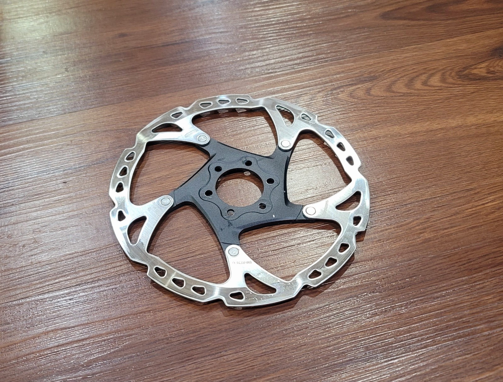 Shimano SM-RT76-M Disc Brake Rotor 180mm – lightly used