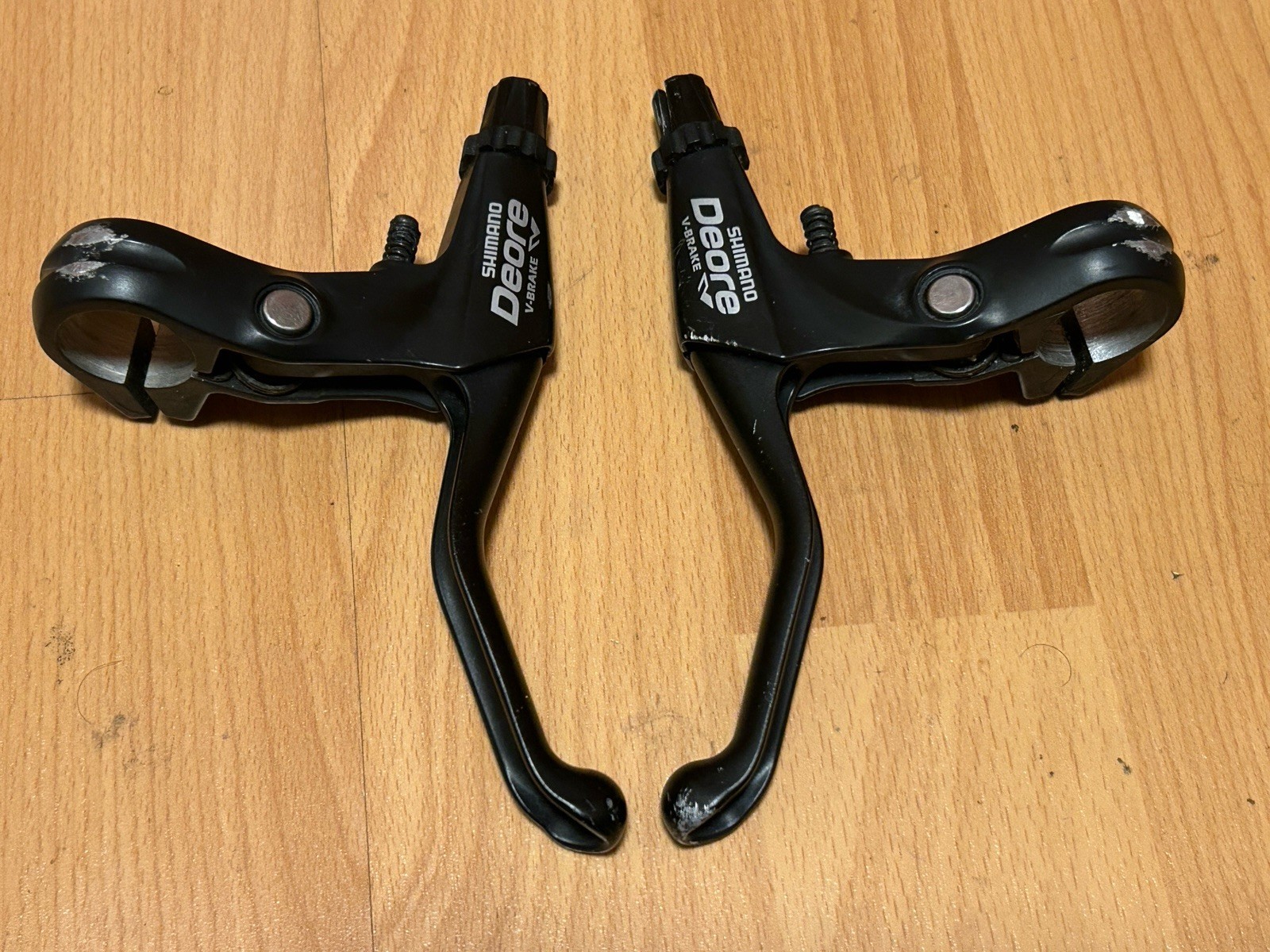 Shimano Deore BL-M511 V-Brake Levers Black 2-Finger Linear Pull Mechanical Disc