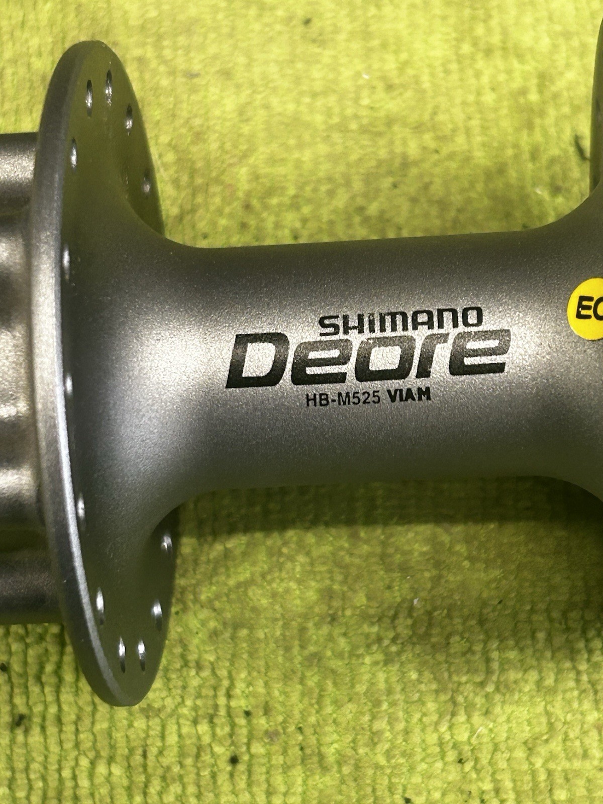 SHIMANO DEORE HD-M525 FRONT HUB 100mm WR 6- BOLT DISC BRAKE