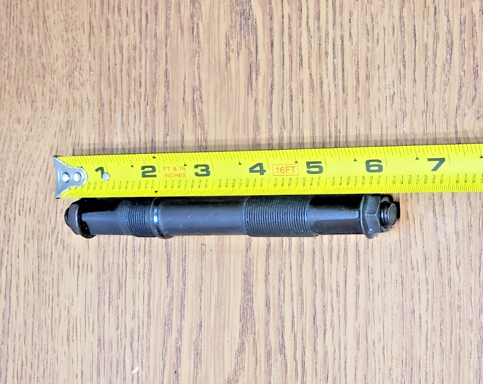 Cotterless B.B Axle Square Nut Style 152.4mm Black.
