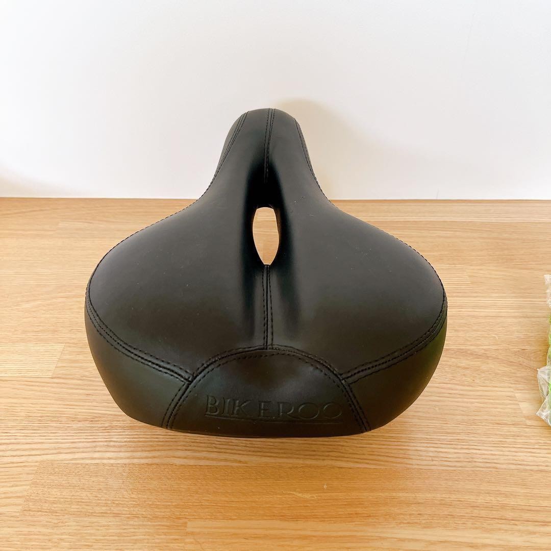 Thick Bicycle Saddle Black 210mm x 270mm for Lightweight Vehicles
