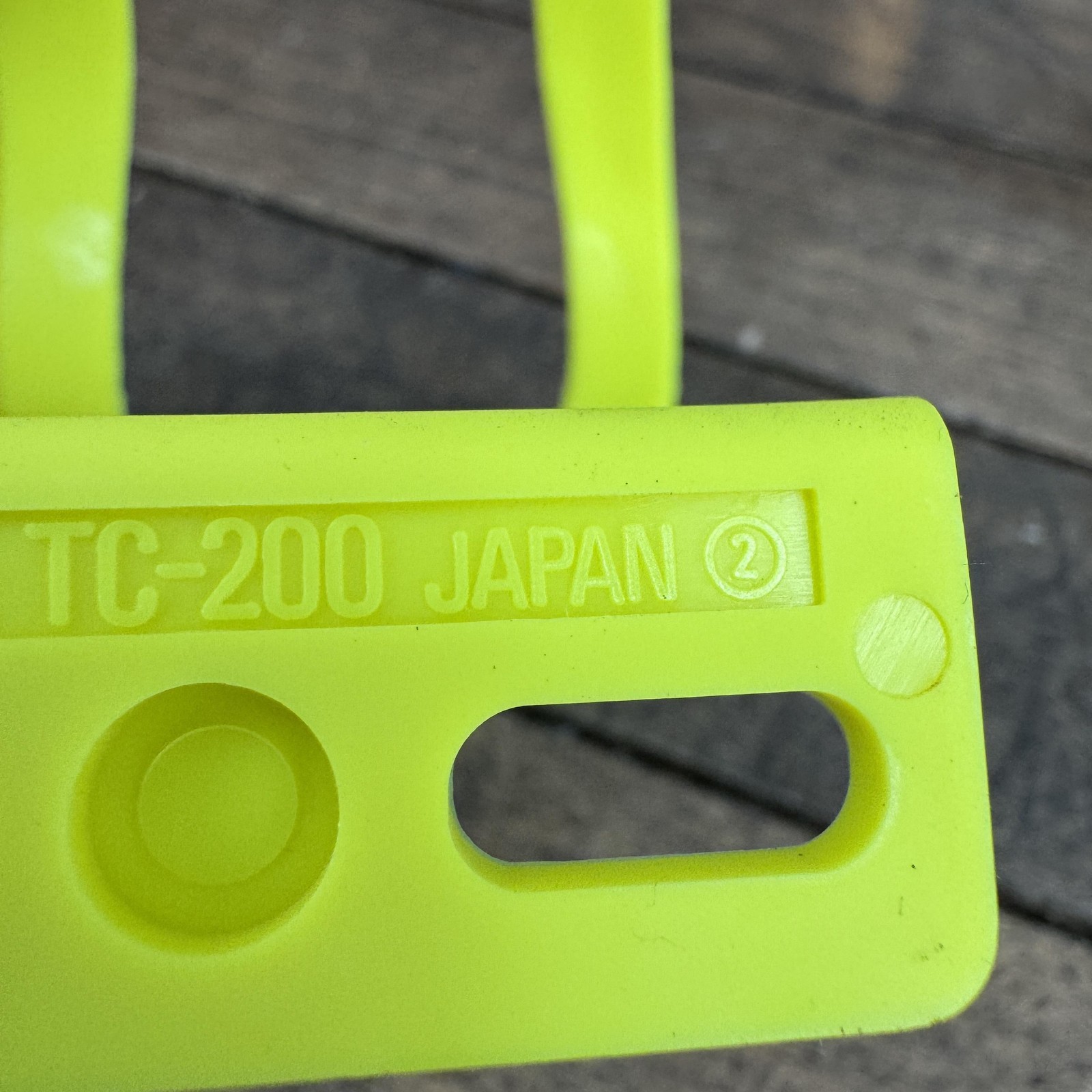 Vintage CatEye TC-200 Toe Clips Neon Yellow NOS Plastic 90s MTB Road Japan