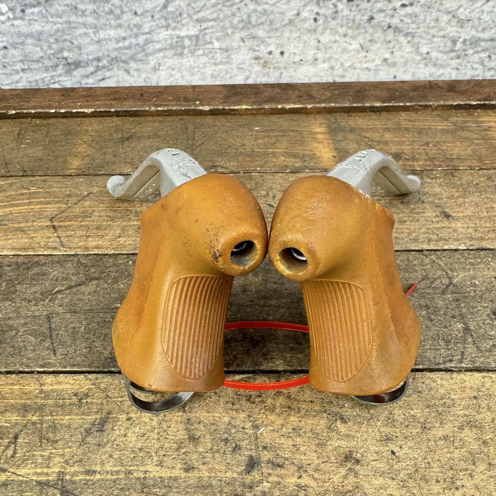 Vintage Weinmann Brake Levers Pair Drillium Non-Aero Brown Gum Hoods Drop Bar